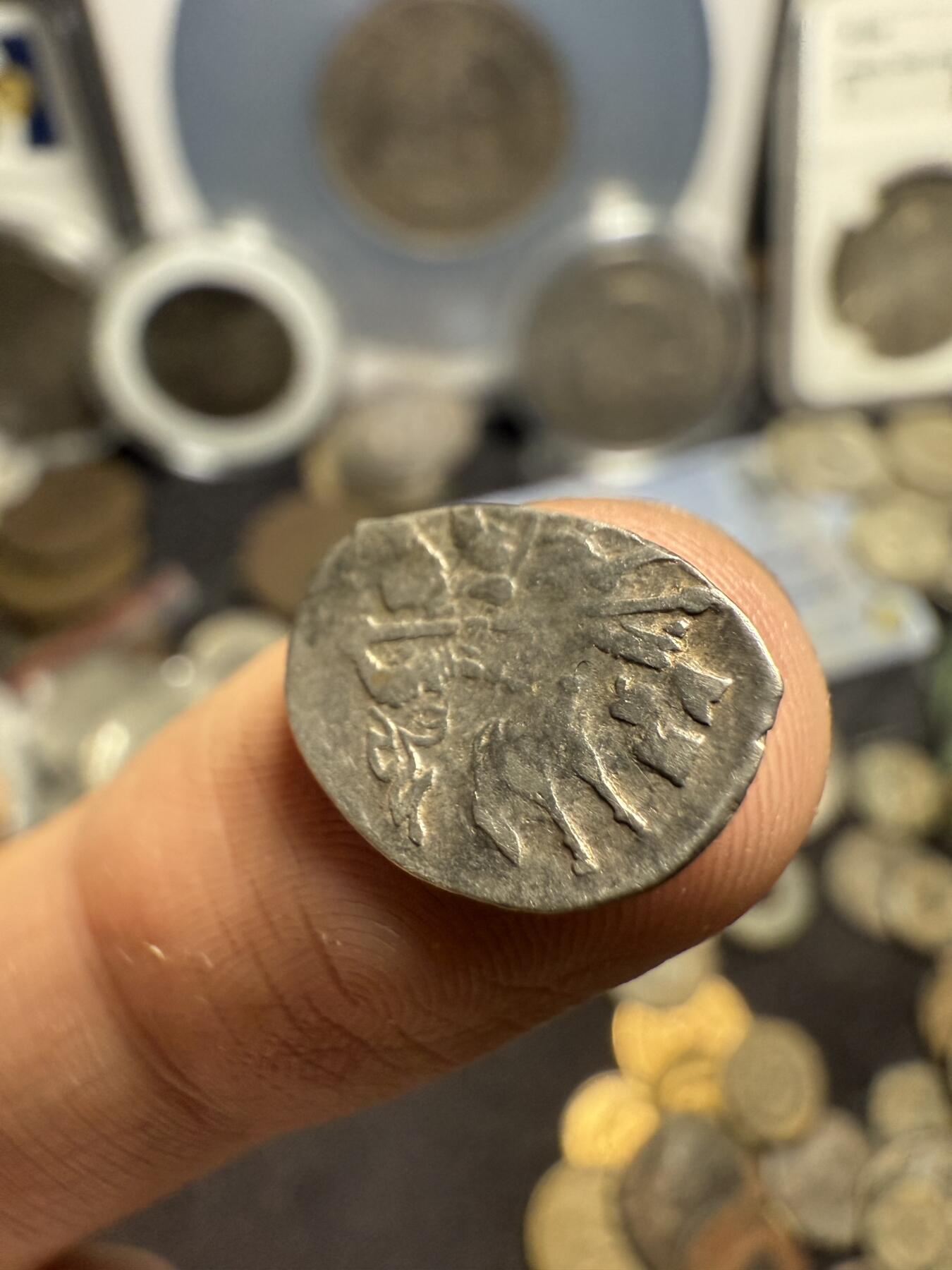 南宋泉阁俄币 外币 国币 专场第六期 俄罗斯 留里克王朝 1547-1584年 伊凡四世1戈比小银币 鱼鳞币 0.6g左右 难得好品 原味老包浆 深打 图案文字清晰