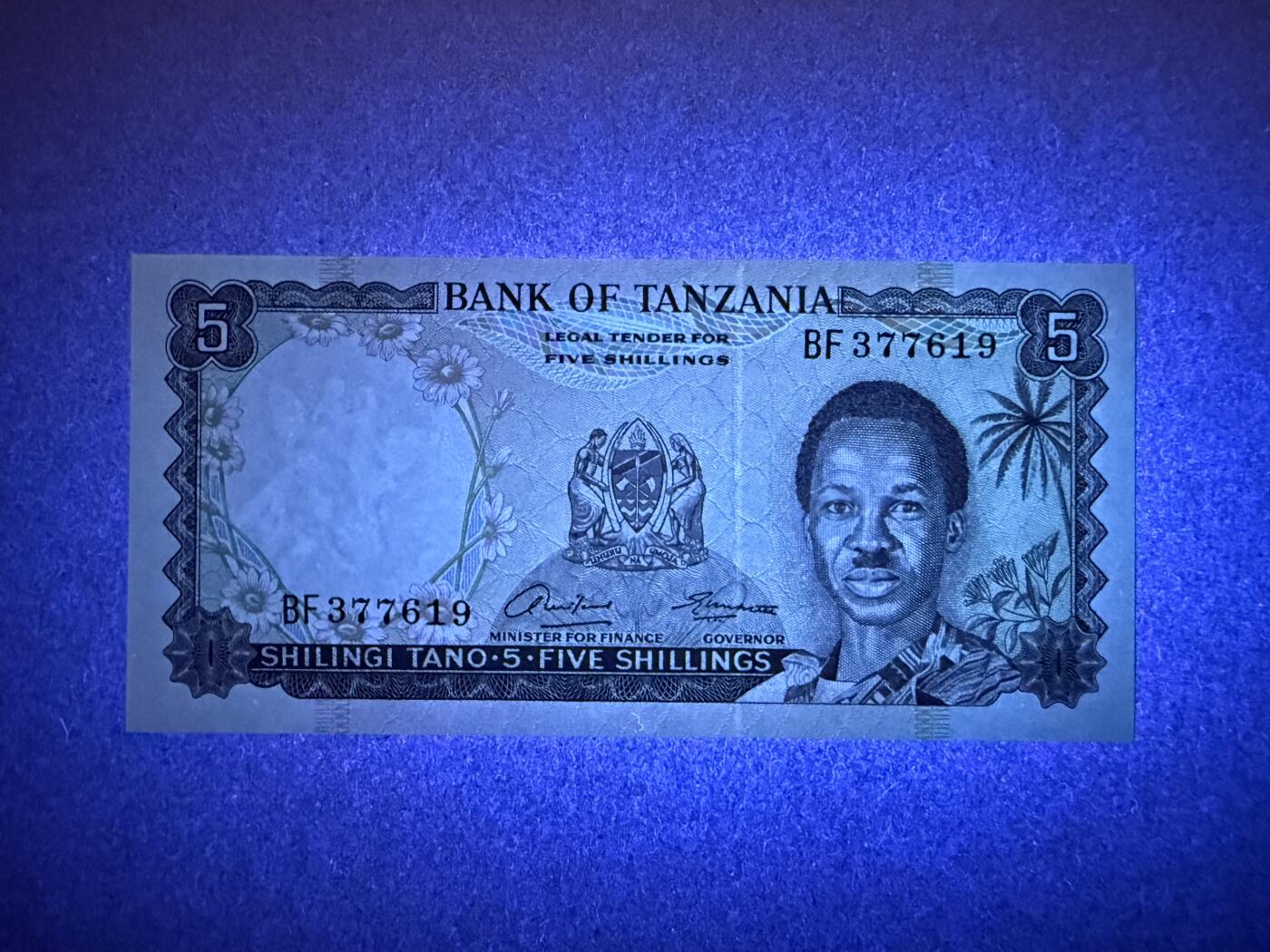 《艾美收藏》第190期-周日欧洲精品汇 坦桑尼亚5先令 UNC 1966年第一版纸币 Pick1 无4
