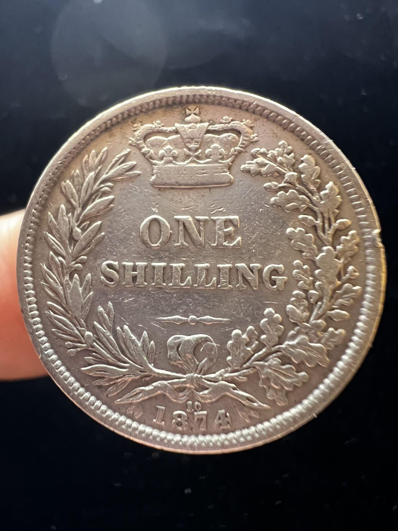聚福钱庄★世界钱币第四期 全场包邮 欢迎参拍 英国1874年1先令银币 维多利亚青年头像