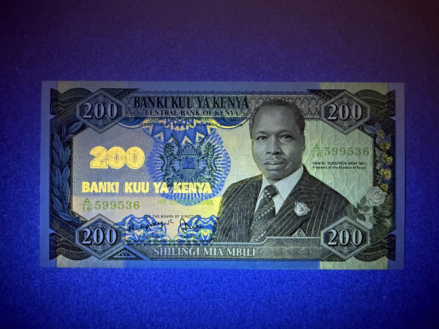 《艾美收藏》第190期-周日欧洲精品汇 肯尼亚200先令 UNC 1986年版 无47