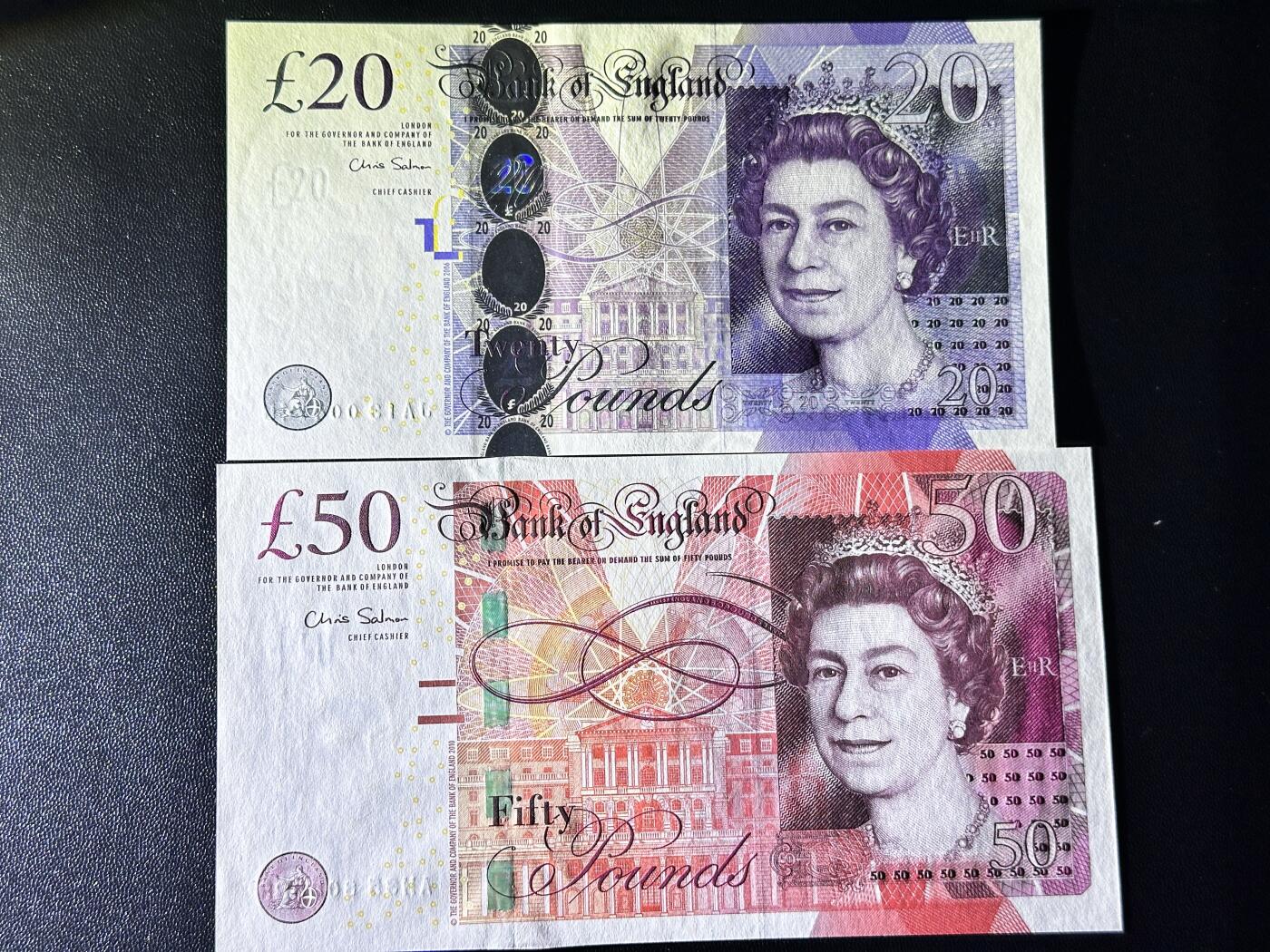 《外钞收藏家》第四百九十七期 英国F序列20、50镑 两张一起 全新UNC