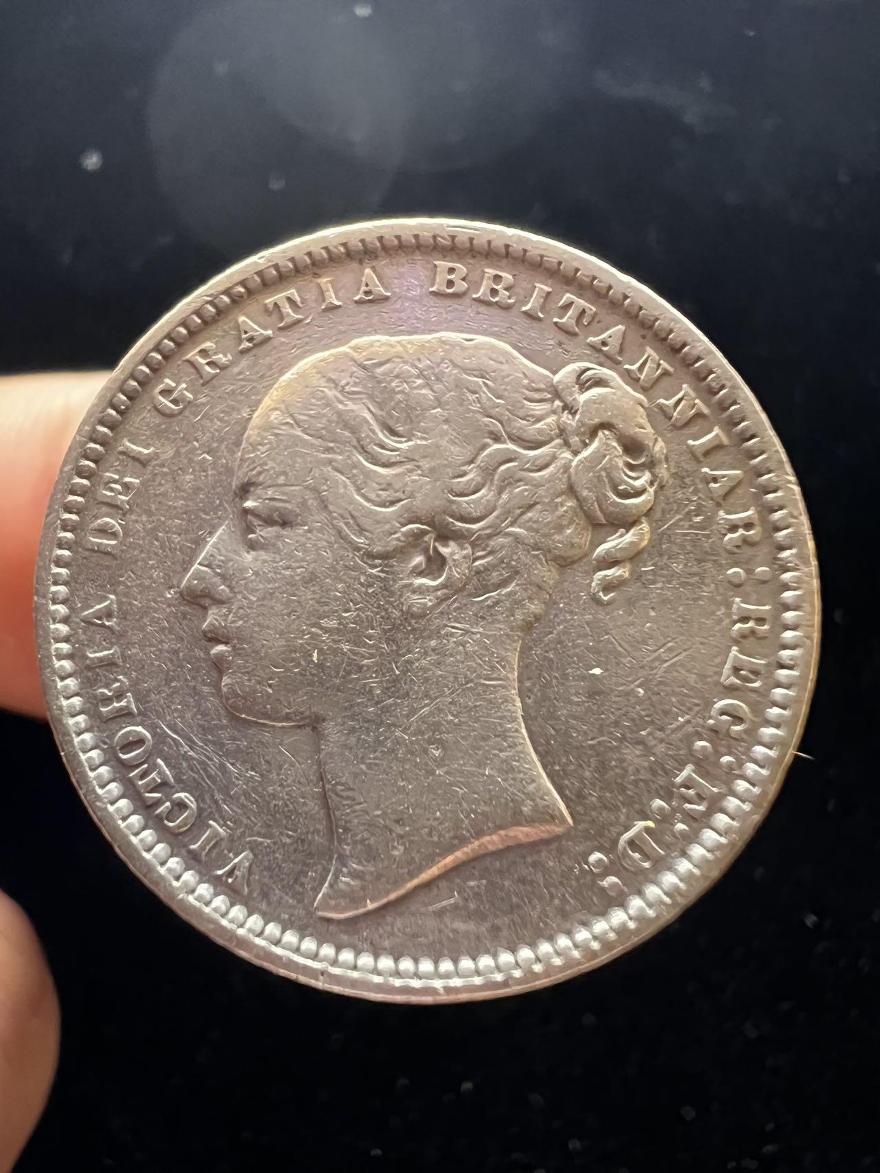 聚福钱庄★世界钱币第四期 全场包邮 欢迎参拍 英国1874年1先令银币 维多利亚青年头像