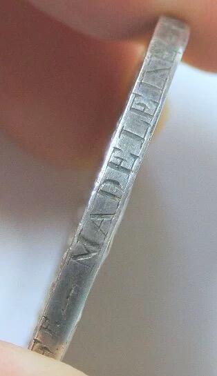 【银】法国1837年 女神站像高浮雕精制大银章 40MM 25.5克   