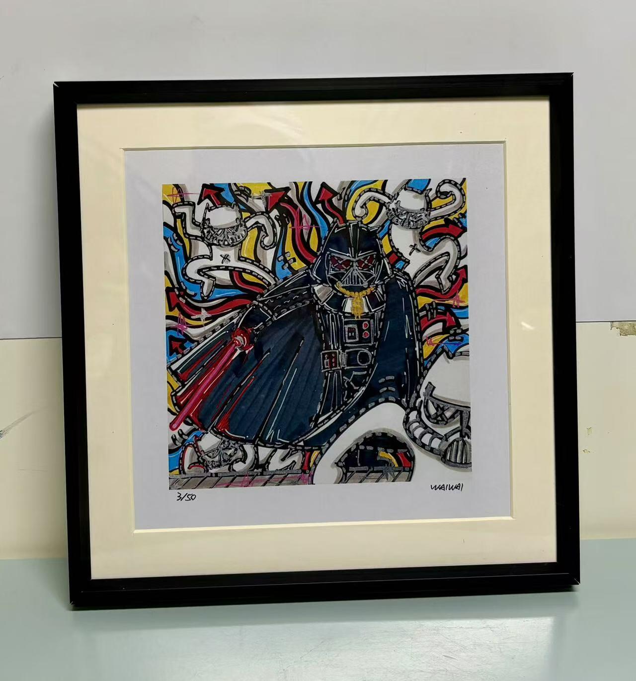 零元拍：歪歪亲笔签名 OWSON 系列作品装饰画《黑武士》，已做装裱 合金相框尺寸25/25CM。因展品出展，镜框或亚克力可能有轻微划痕，介意勿拍