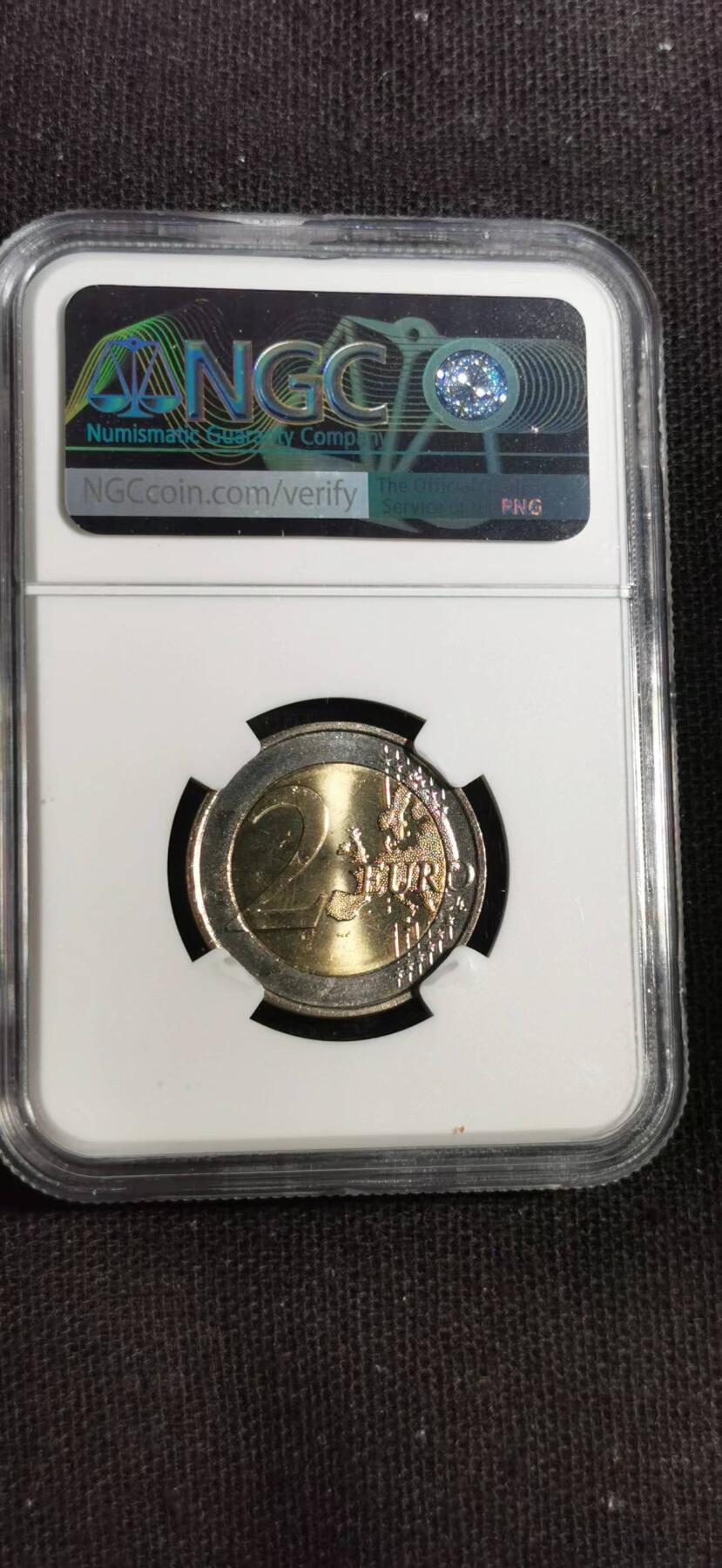 刘世昌艺术品销售中心～虎踞龙蟠*金杨在线联拍群第519期 芬兰2015年“音乐家西贝柳斯诞辰150周年”2欧元纪念币（NGC    MS66    号码：6415595-010）1枚。