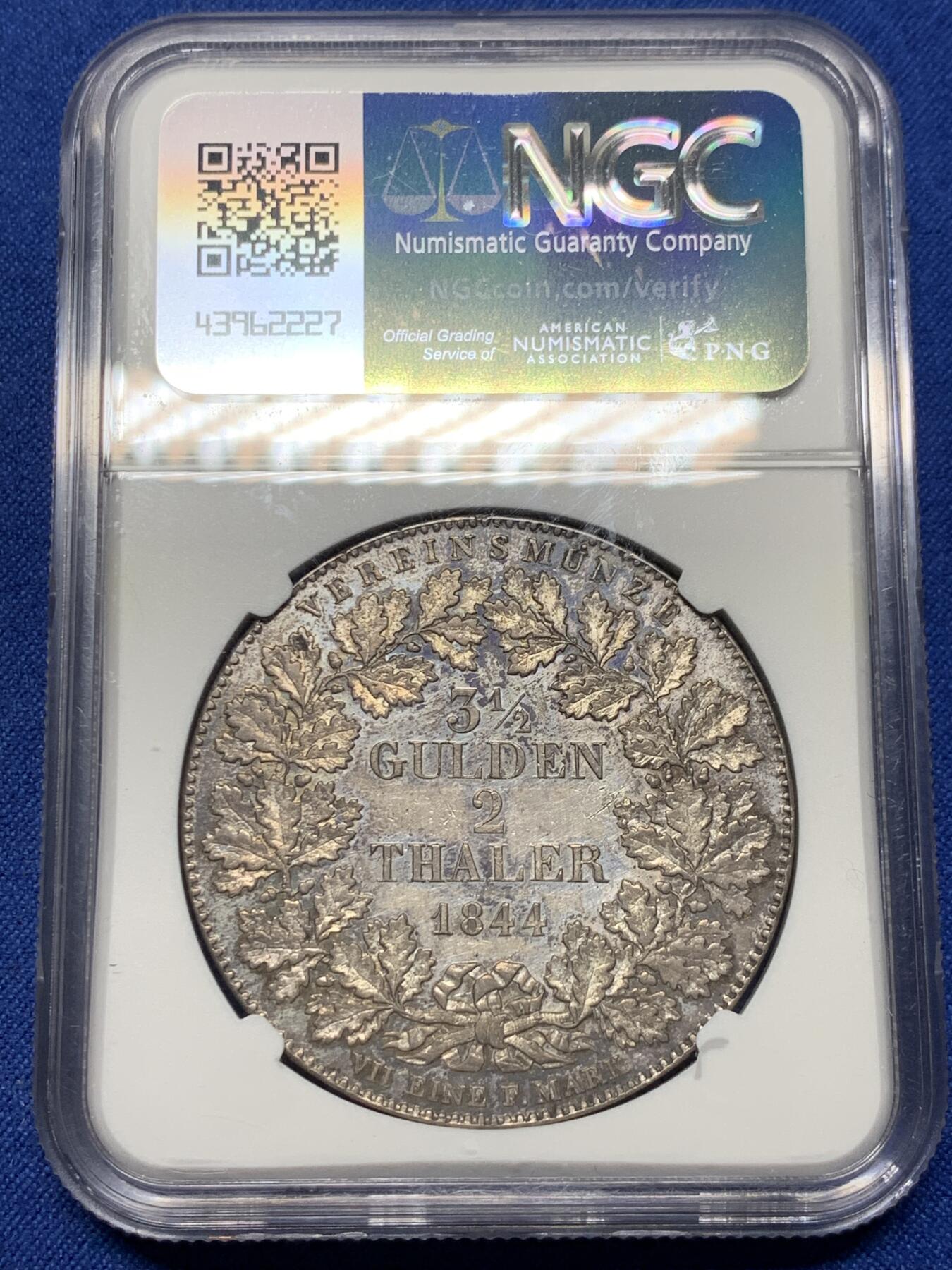 《竞宝斋》第360场 周日，周一  2场连拍 （全场包邮） NGC AU55 德国法兰克福1844年景观2泰勒银币 小镇和河流的景色，灿烂的阳光洒在地平线上，一艘帆船横渡主河。