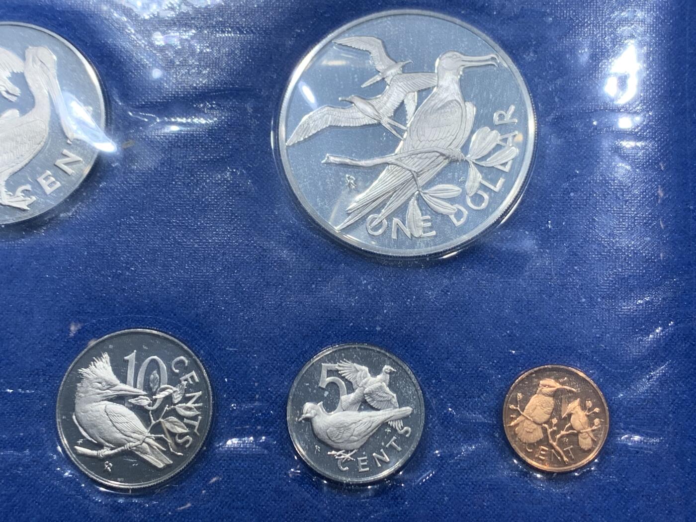 《竞宝斋》第360场 周日，周一  2场连拍 （全场包邮） 英属维京群岛 1974年 鸟类六枚套精制币 其中最大枚的是银币 25.7克925银 盒证全