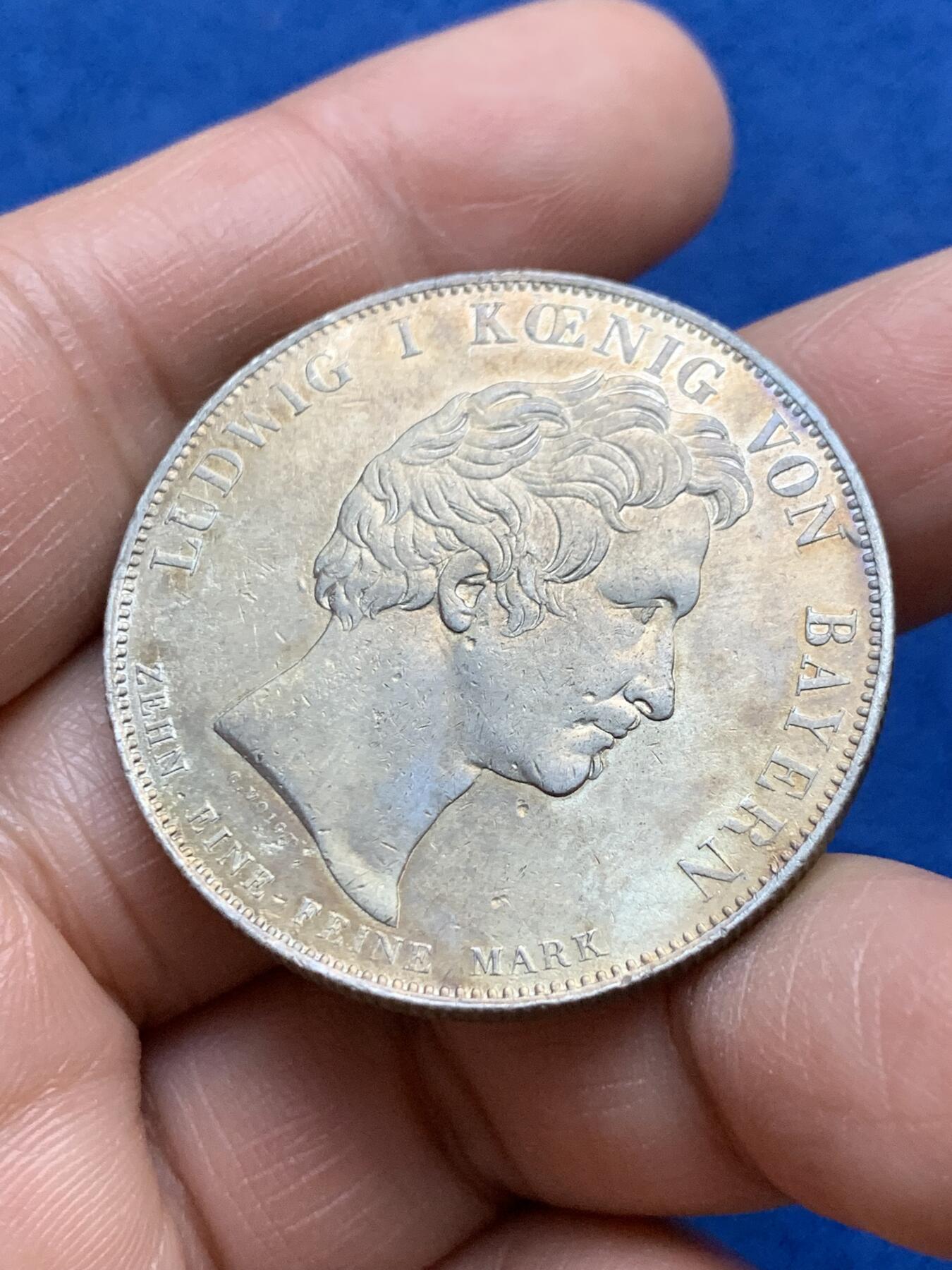 《竞宝斋》第360场 周日，周一  2场连拍 （全场包邮） 德国 巴伐利亚1832年路德维希一世 希腊国王 加冕纪念 泰勒大银币 非常少见的品种