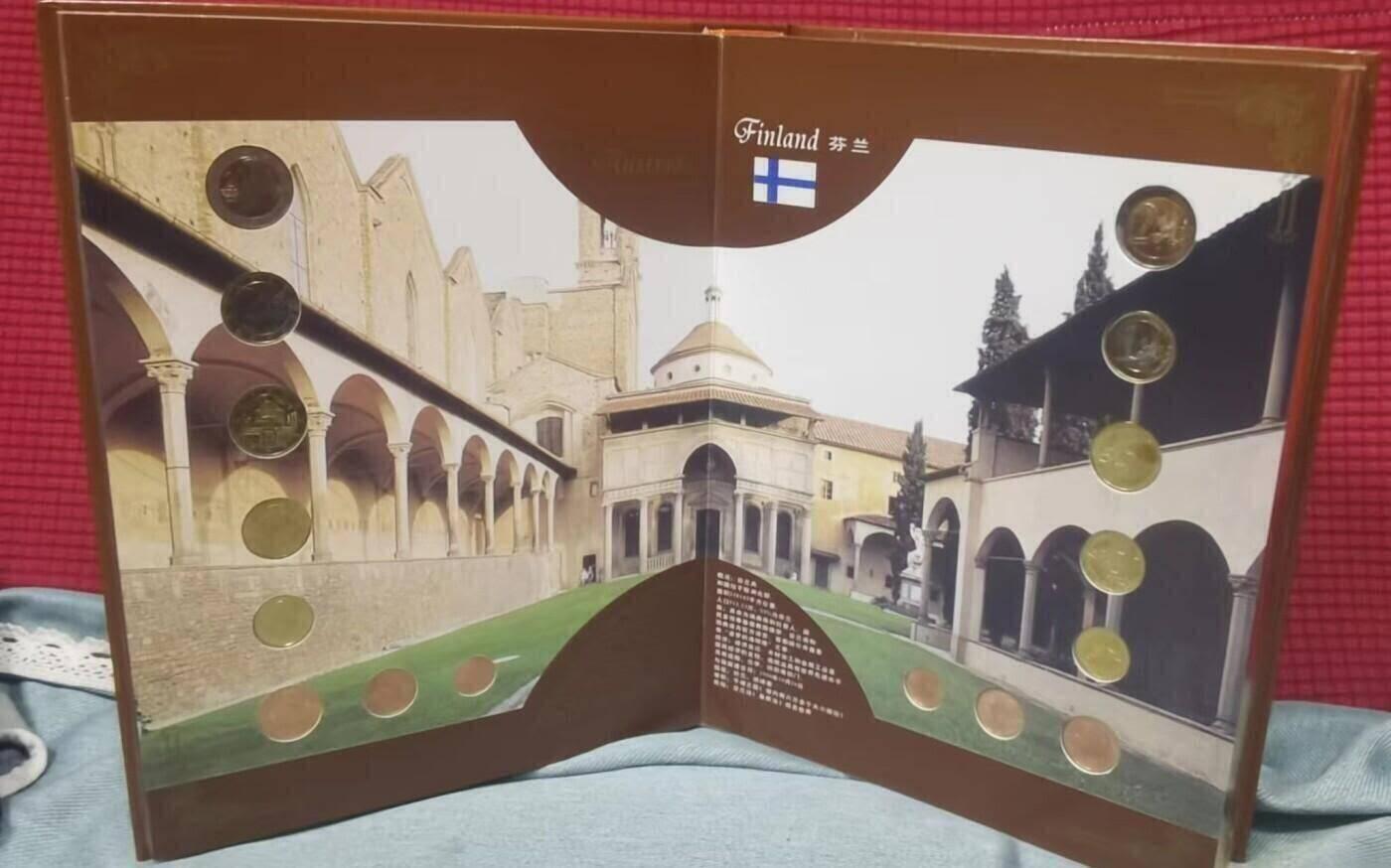 北京马甸外国币专卖第135期，外国币专场，陆续上拍，欢迎关注  欧洲原始12国欧元套币大全套豪华礼品册，奥地利，意大利，葡萄牙，德国，卢森堡，爱尔兰，希腊，芬兰，法国，比利时，荷兰，西班牙，其中前7国为2002年清版币，整体品相为全新未流通品相，币册很重包邮'