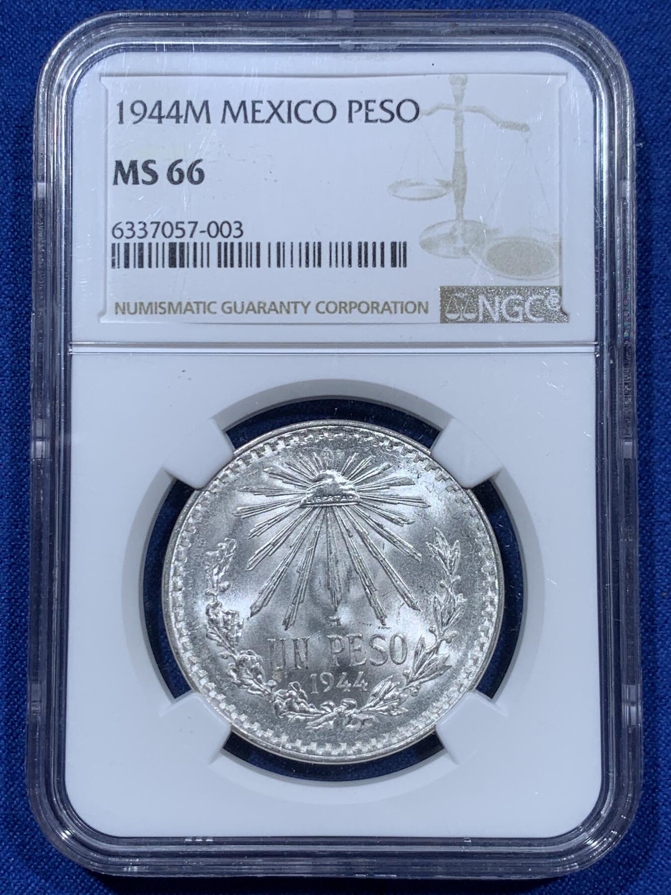 《竞宝斋》第360场 周日，周一  2场连拍 （全场包邮） NGC MS66 墨西哥1944M小鹰洋1比索银币