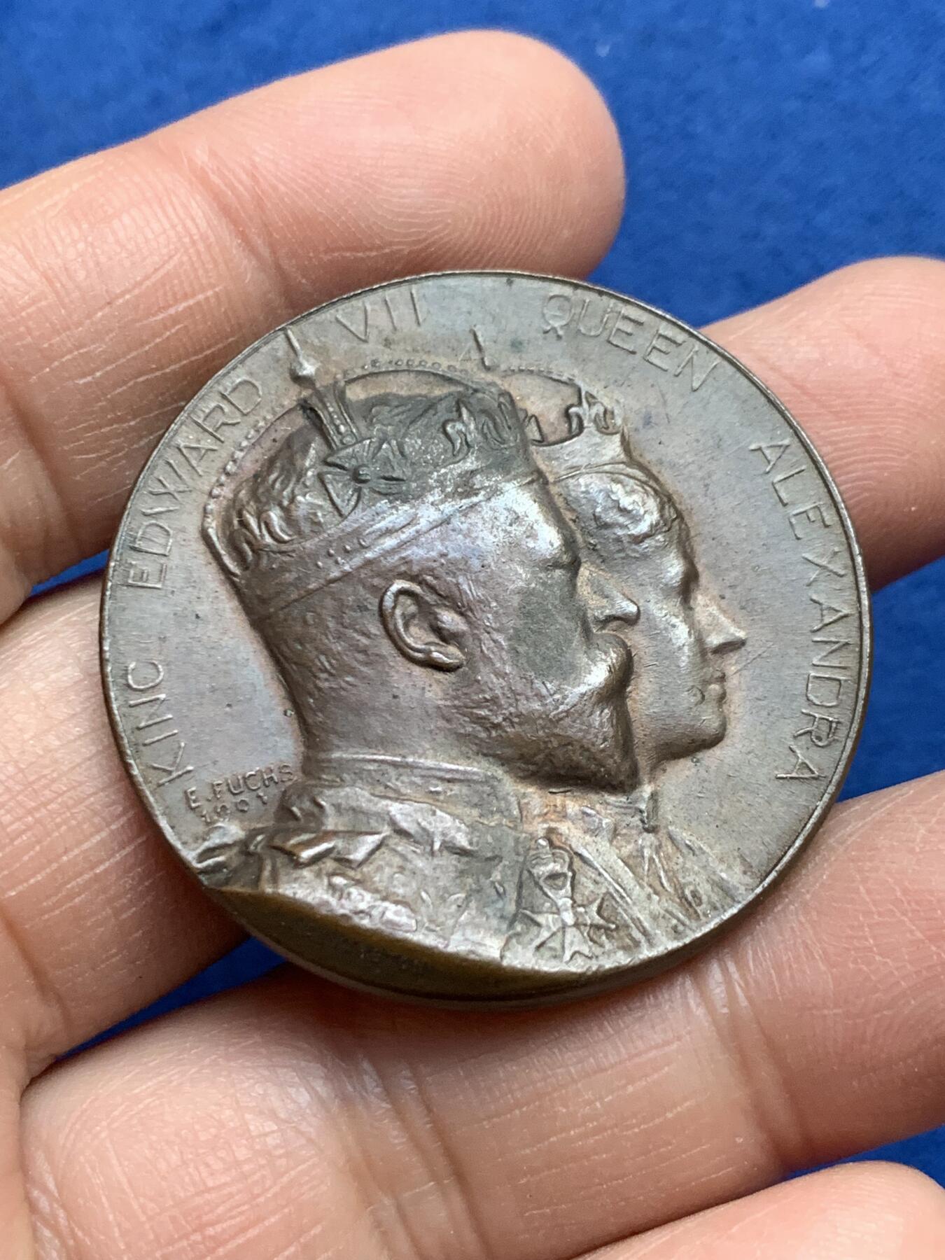 《竞宝斋》第360场 周日，周一  2场连拍 （全场包邮） 英国1902年爱德华七世加冕铜章 27.2克 38.8mm 带盒