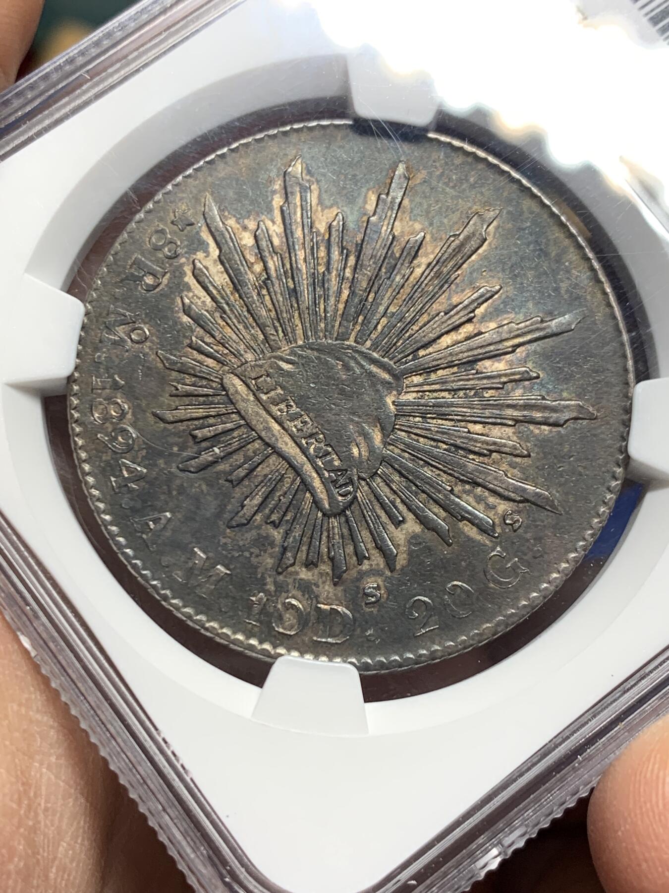 《竞宝斋》第360场 周日，周一  2场连拍 （全场包邮） NGC AUD 墨西哥1894年MO AM花边鹰洋8R银币 底板状态良好，无戳这样的上海老包浆已经很少了。