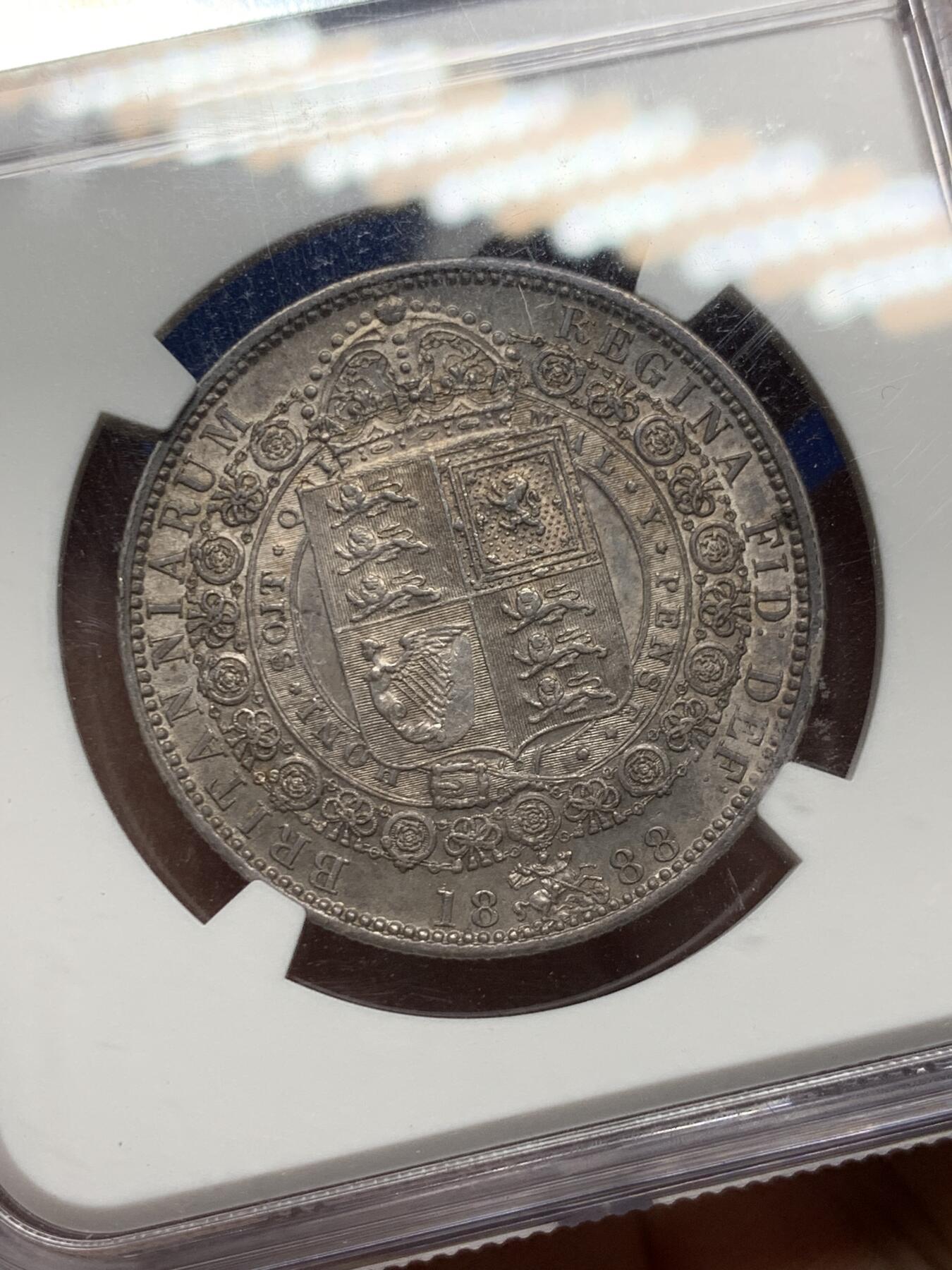 《竞宝斋》第360场 周日，周一  2场连拍 （全场包邮） NGC AU58 英国1888年维多利亚高冠半克朗银币 好年份