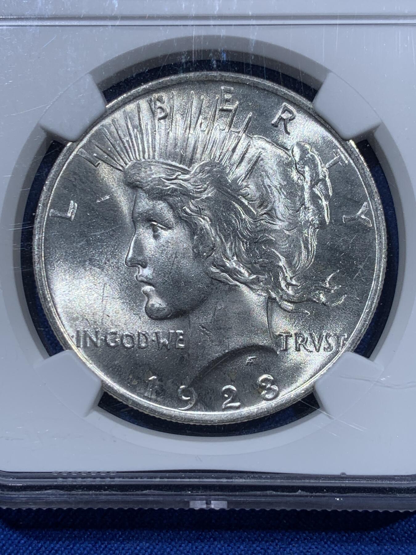 《竞宝斋》第360场 周日，周一  2场连拍 （全场包邮） NGC MS64 美国1923年和平银币一元