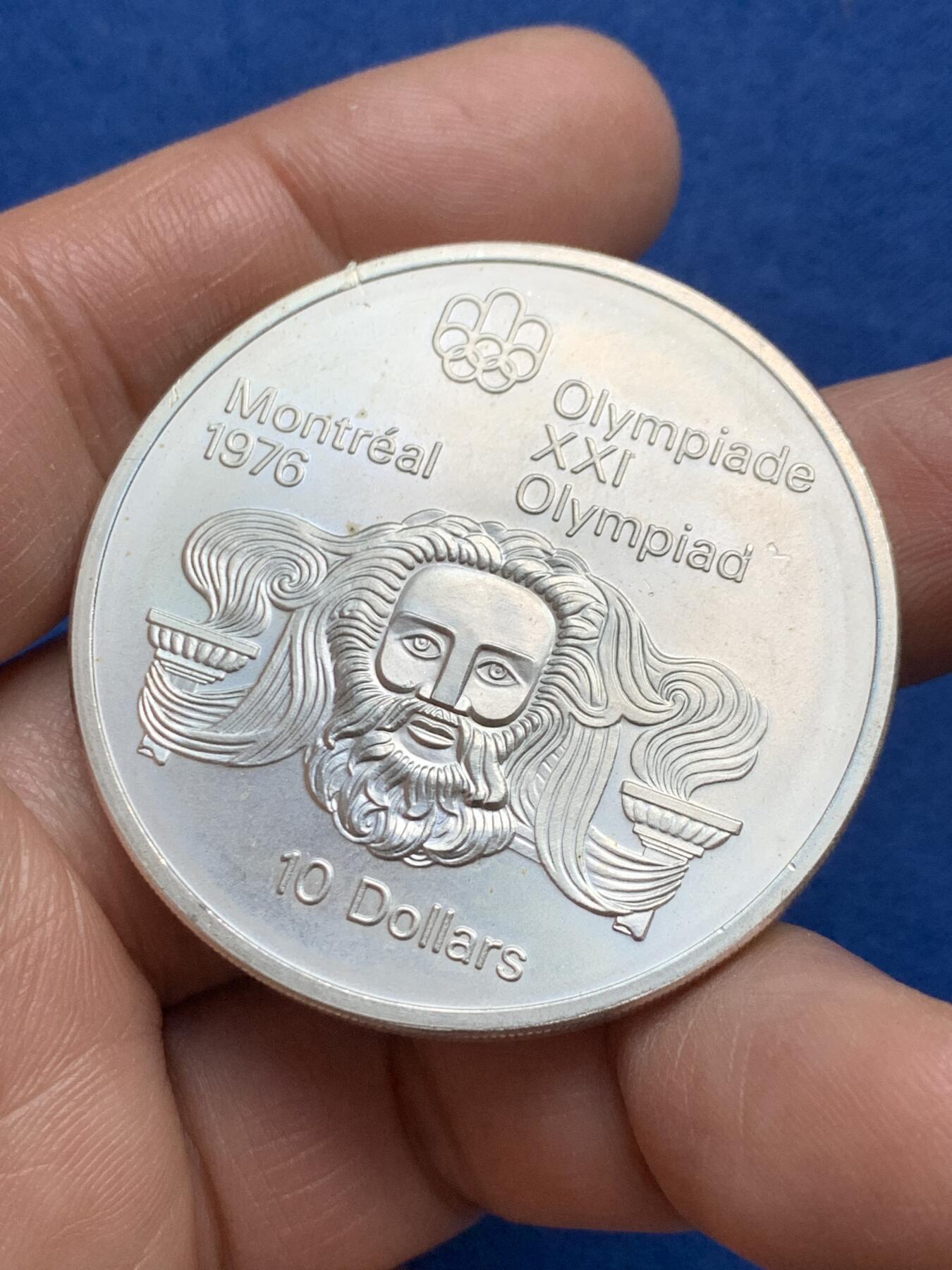 《竞宝斋》第360场 周日，周一  2场连拍 （全场包邮） 加拿大1976年奥运会宙斯纪念银币 重量48.6克 含银量925 细节见图