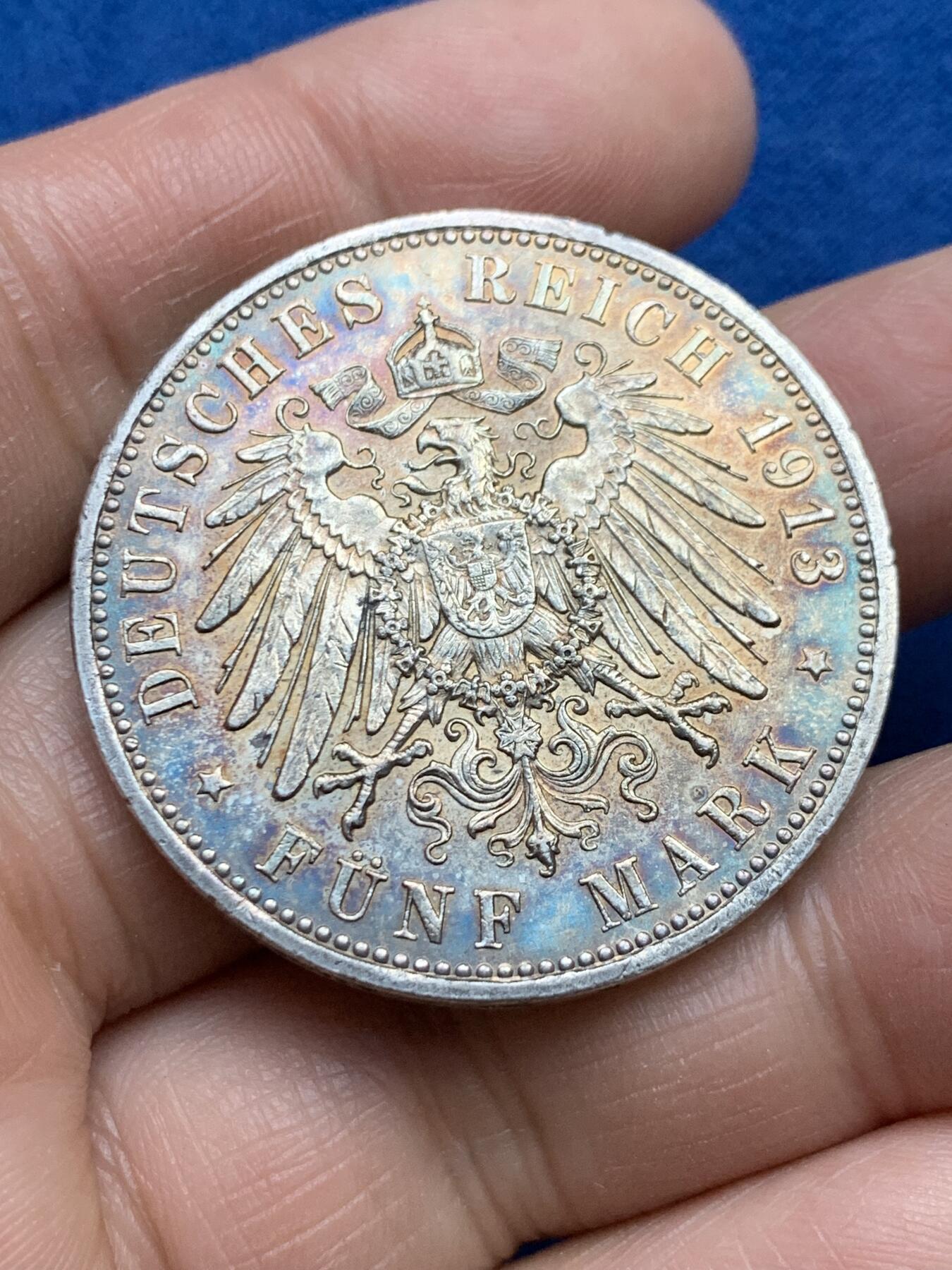 《竞宝斋》第360场 周日，周一  2场连拍 （全场包邮） 德国1913年威廉二世军装5马克银币