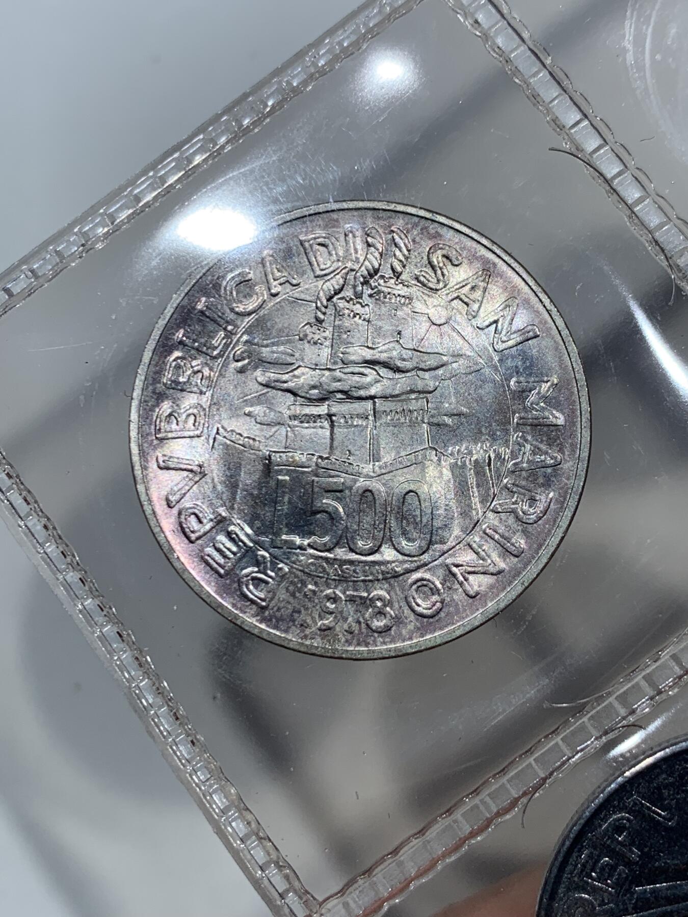 《竞宝斋》第360场 周日，周一  2场连拍 （全场包邮） 原盒证书 圣马力诺1978年9枚封装套币 其中最大一枚是500里拉银币