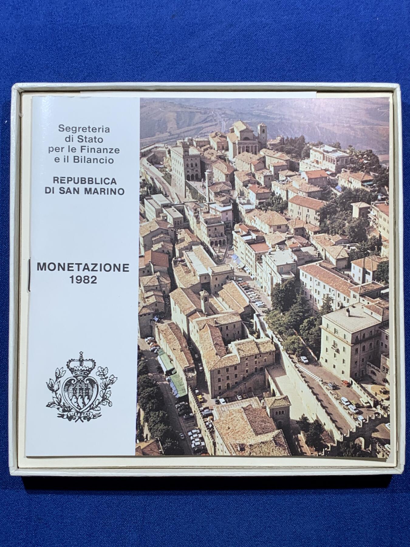 《竞宝斋》第360场 周日，周一  2场连拍 （全场包邮） 原盒证书 圣马力诺1982年9枚装套币 部分可取出