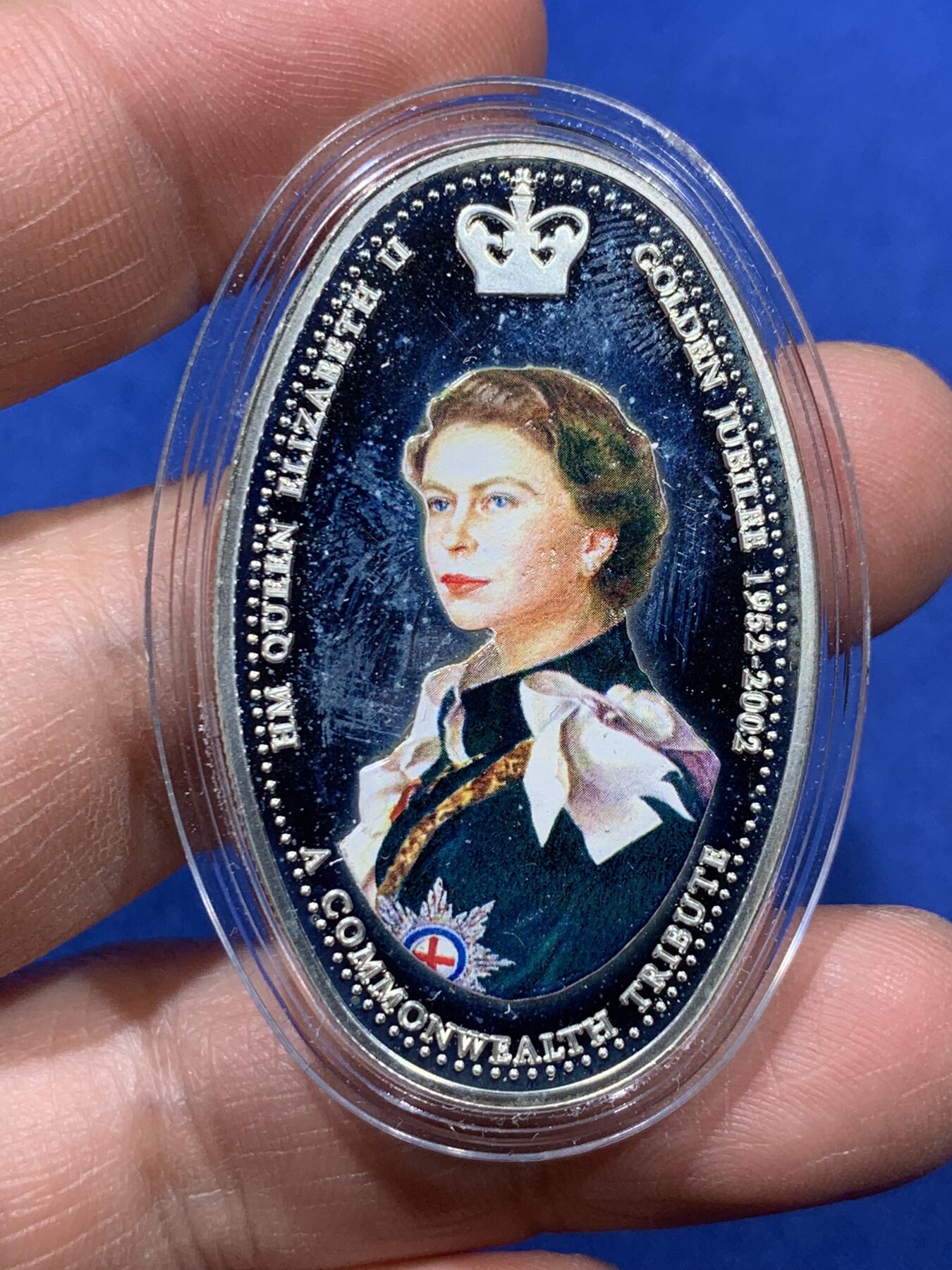 《竞宝斋》第360场 周日，周一  2场连拍 （全场包邮） 赞比亚2002年4000克瓦查椭圆形纪念银币 925银 20克 少见品种 带盒带证书