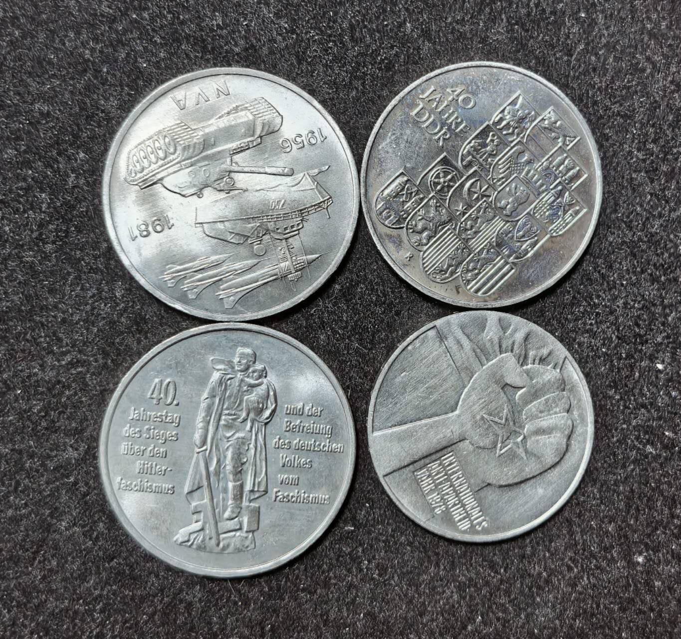 北京马甸外国币专卖第135期，外国币专场，陆续上拍，欢迎关注 东德10马克纪念币3枚，5马克纪念币1枚