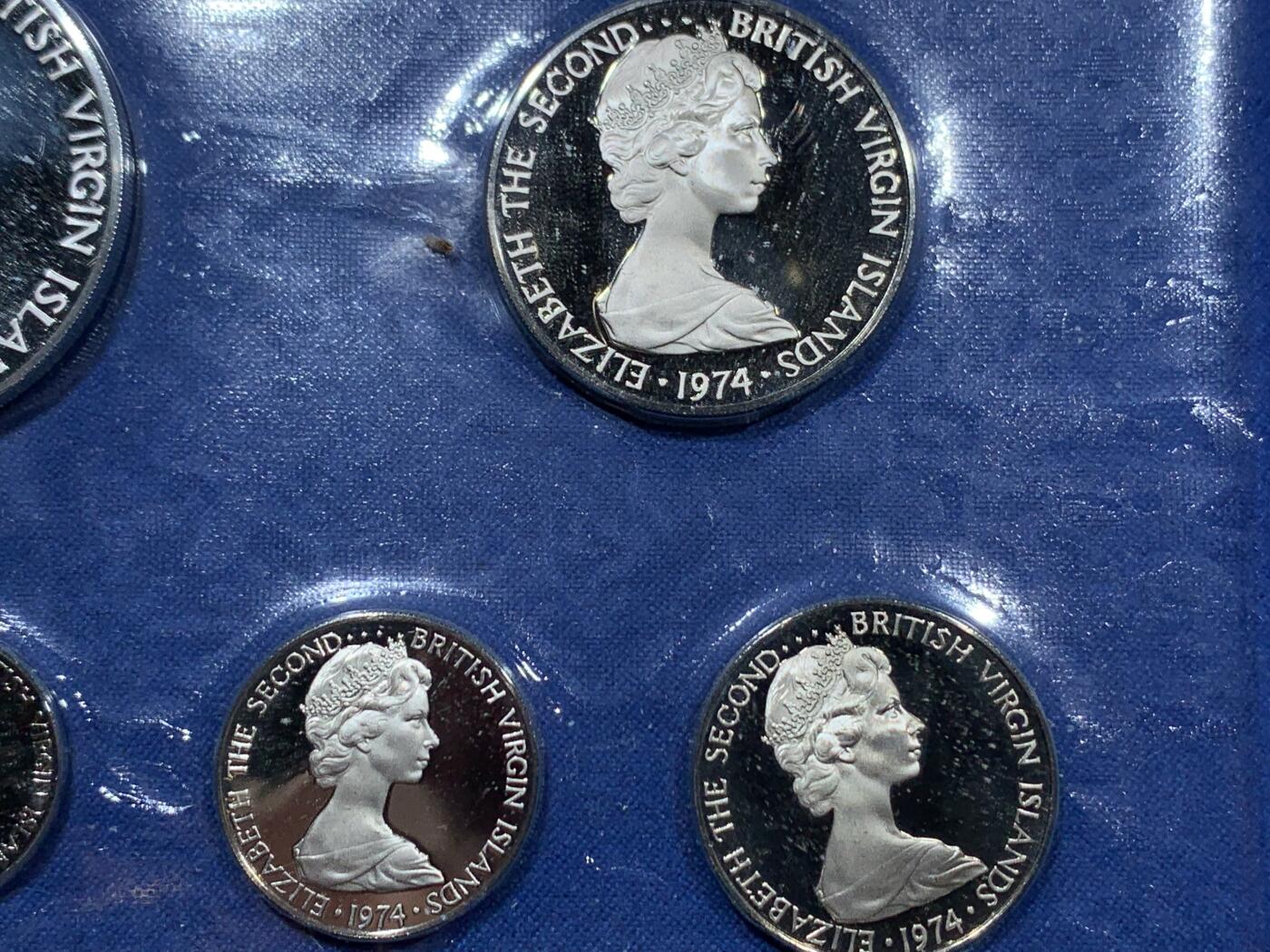 《竞宝斋》第360场 周日，周一  2场连拍 （全场包邮） 英属维京群岛 1974年 鸟类六枚套精制币 其中最大枚的是银币 25.7克925银 盒证全