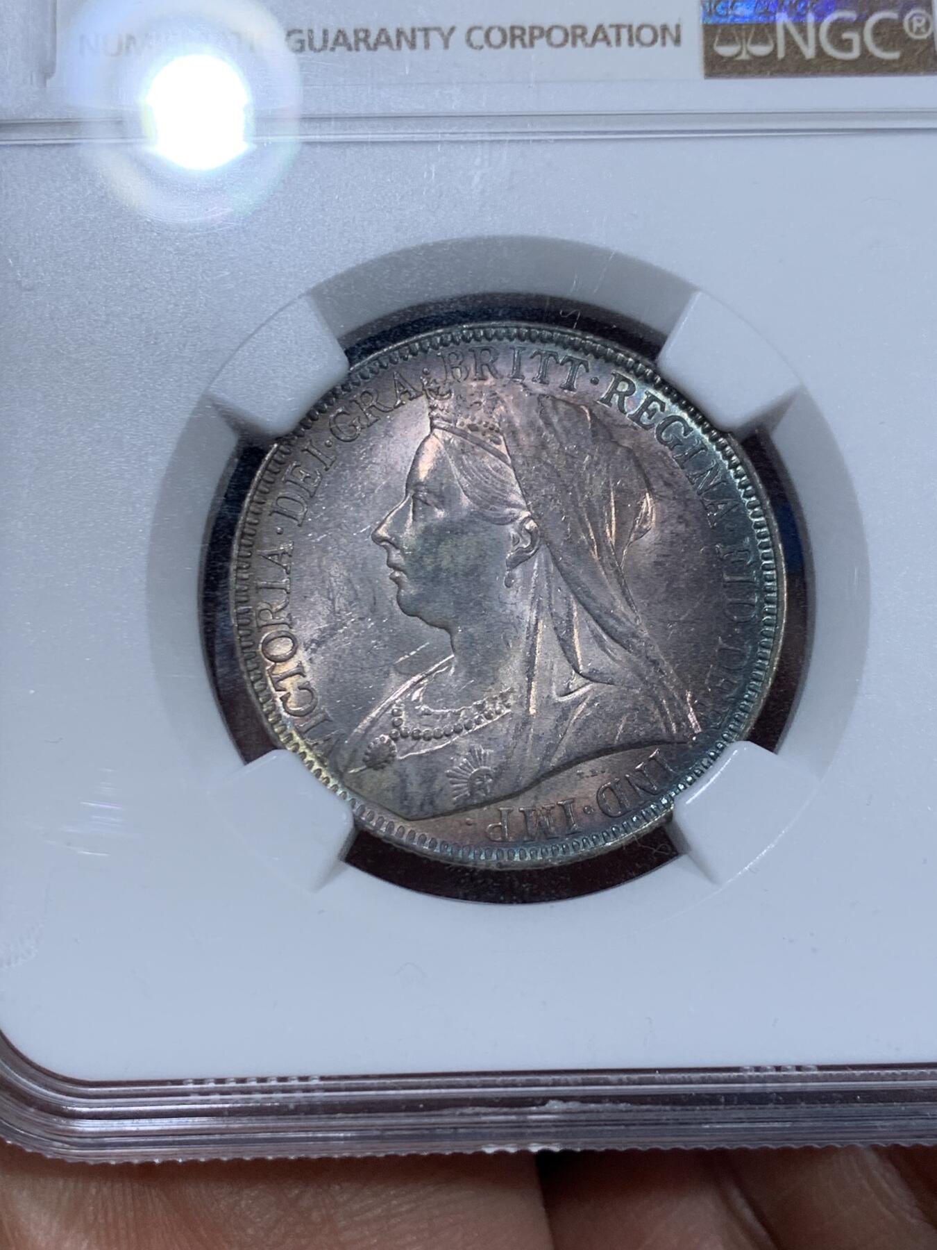 《竞宝斋》第360场 周日，周一  2场连拍 （全场包邮） NGC MS62 英国老维1900年2先令（1福洛林）银币 低评好彩