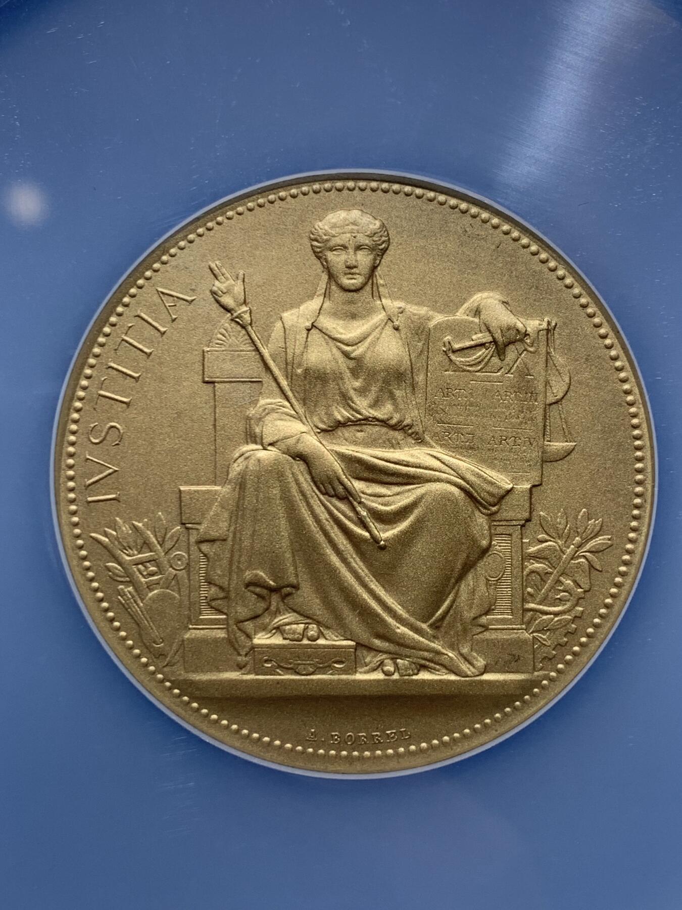 《竞宝斋》第360场 周日，周一  2场连拍 （全场包邮） NGC MS66 超高分 1908法国马赛商业法庭镀金银章 带原盒 重量：66克