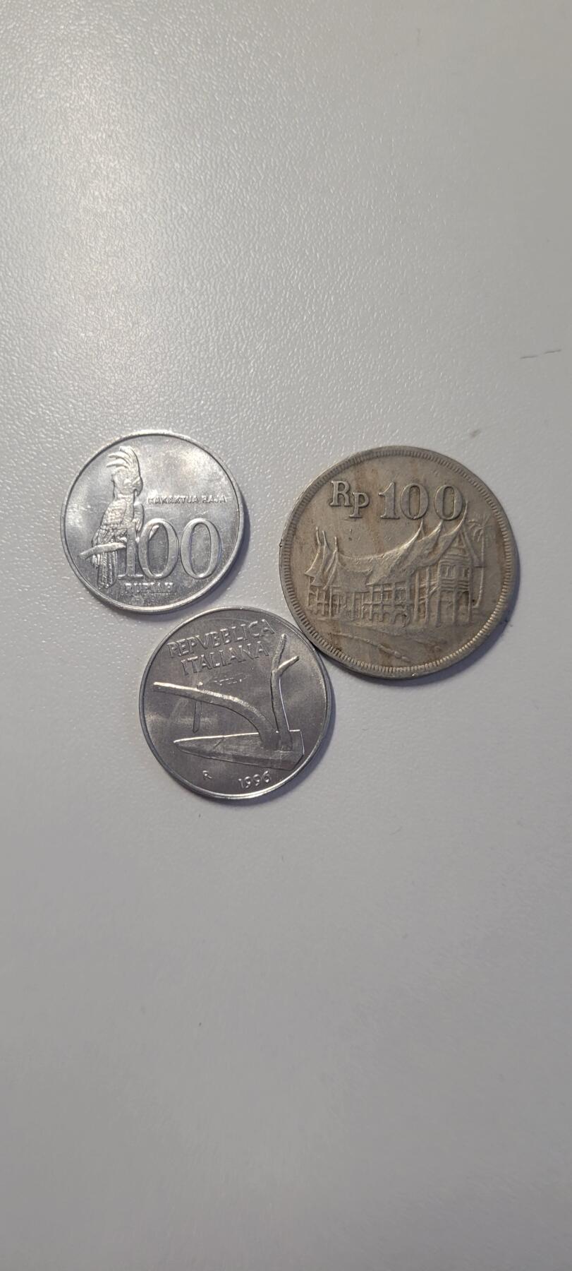 2025第八期 三枚外币