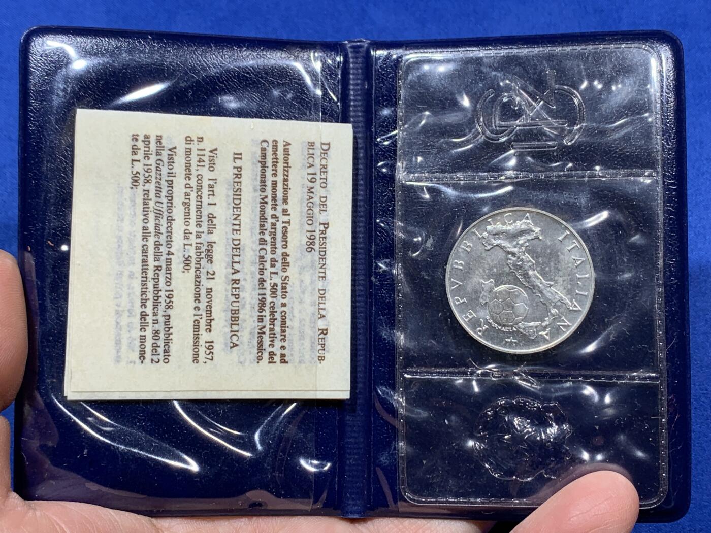 《竞宝斋》第360场 周日，周一  2场连拍 （全场包邮） 意大利 1986年 世界杯纪念 500里拉 银币 原封装 带证书