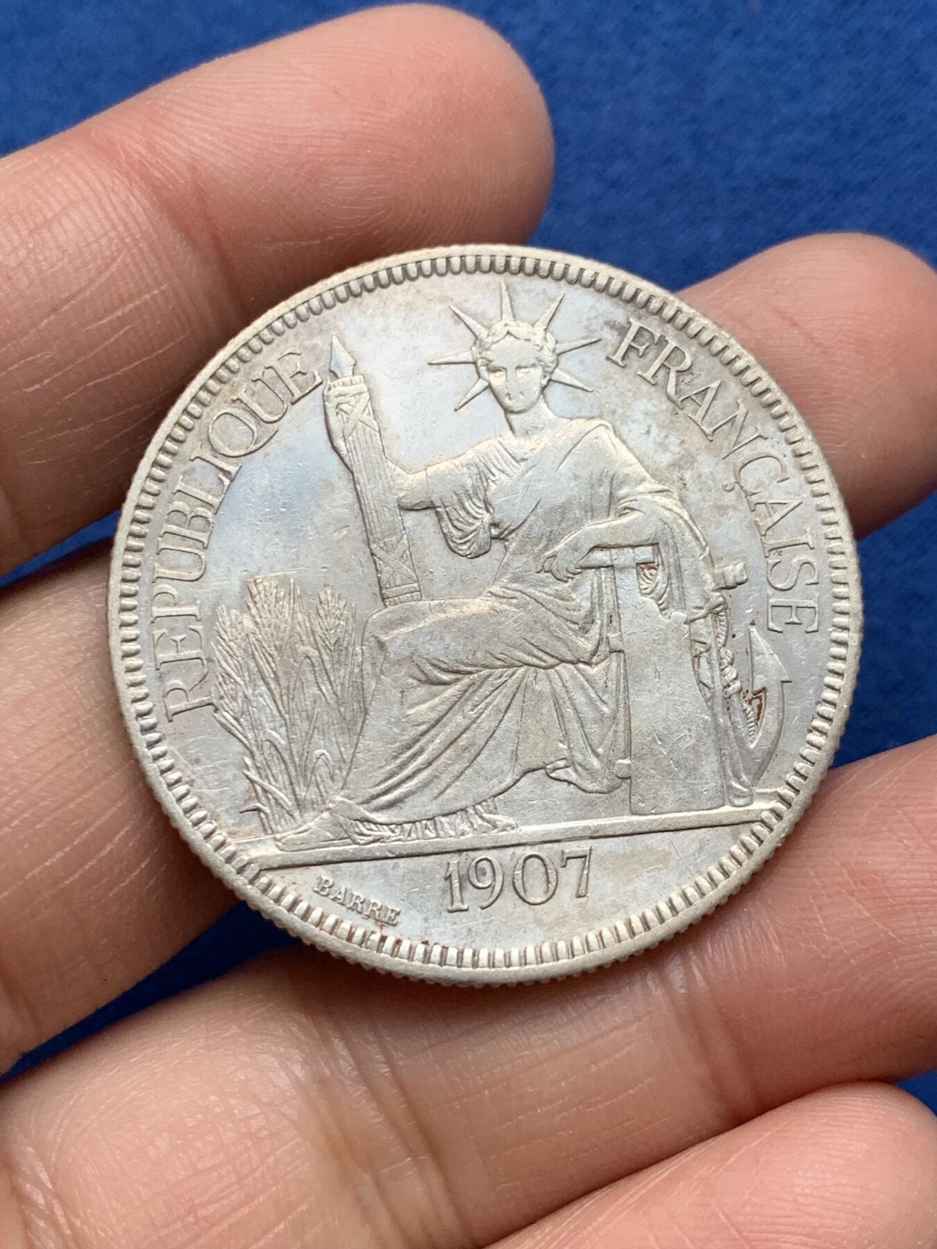 《竞宝斋》第360场 周日，周一  2场连拍 （全场包邮） 法属坐洋1907年坐人1皮阿斯特银币