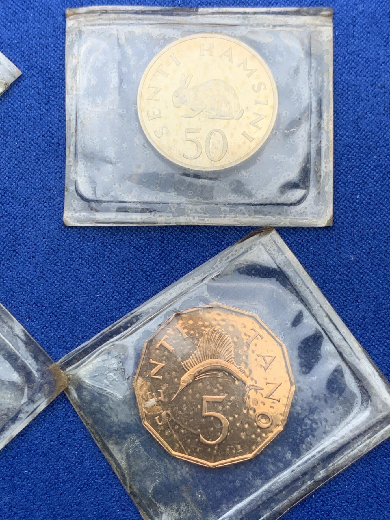 《竞宝斋》第360场 周日，周一  2场连拍 （全场包邮） 坦桑尼亚1966年4枚装精制套币 带盒