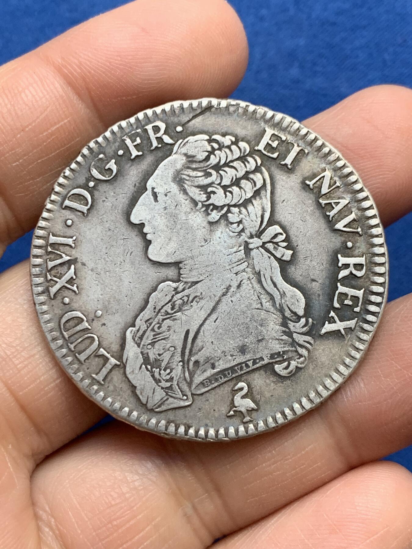 《竞宝斋》第360场 周日，周一  2场连拍 （全场包邮） 法国路易十六1789年埃居大银币