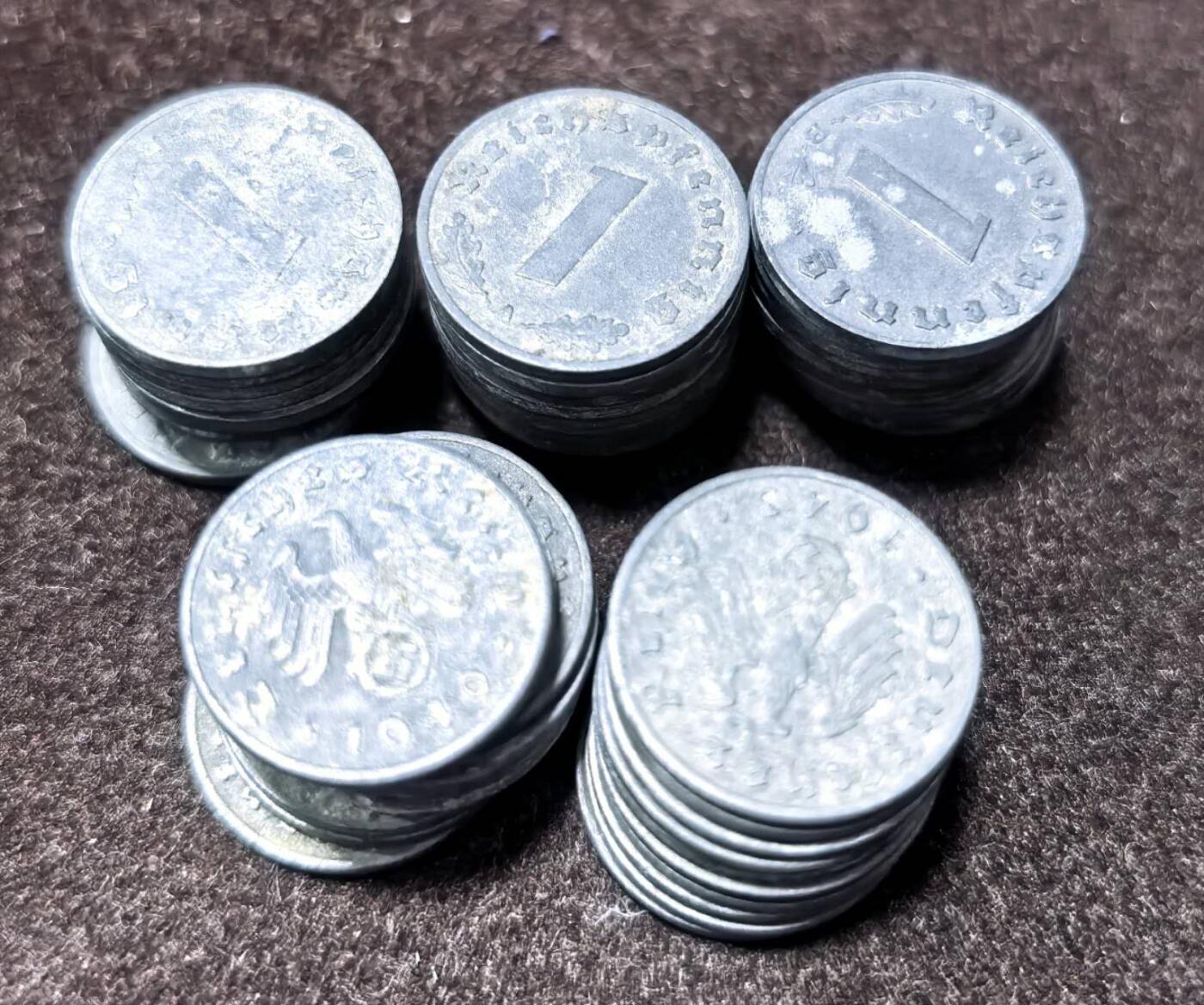 北京马甸外国币专卖第135期，外国币专场，陆续上拍，欢迎关注 德国帝国铅锌1芬尼50枚（带W字）