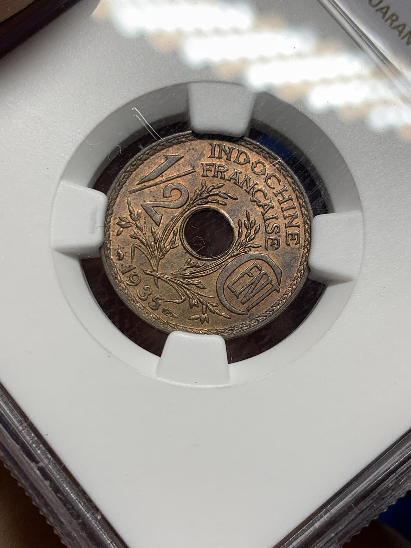 《竞宝斋》第360场 周日，周一  2场连拍 （全场包邮） NGC MS64RB 法属印支1935年1/2C