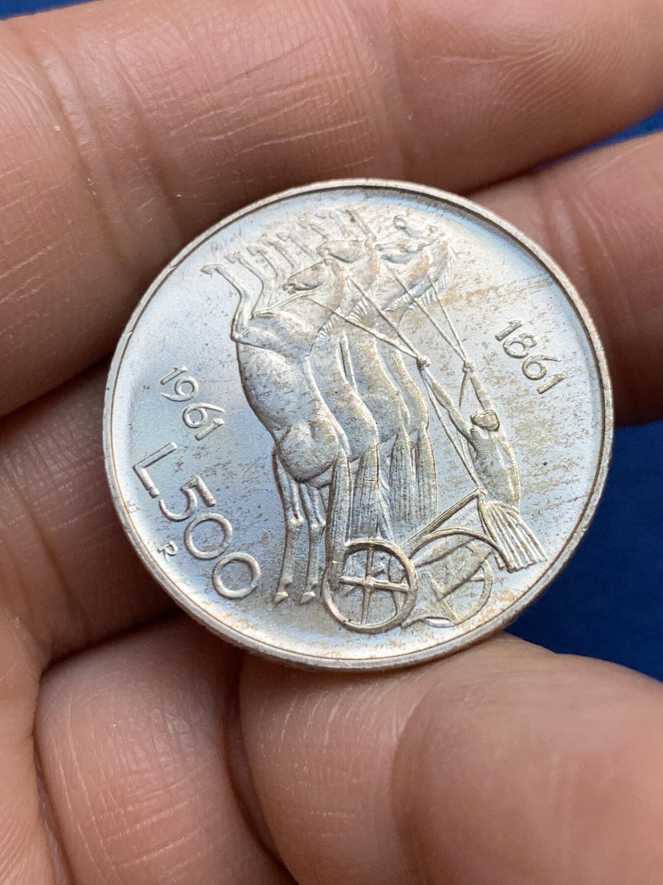 《竞宝斋》第360场 周日，周一  2场连拍 （全场包邮） 意大利 1961年 国家统一100周年纪念 马车500里拉银币 原光未使用品