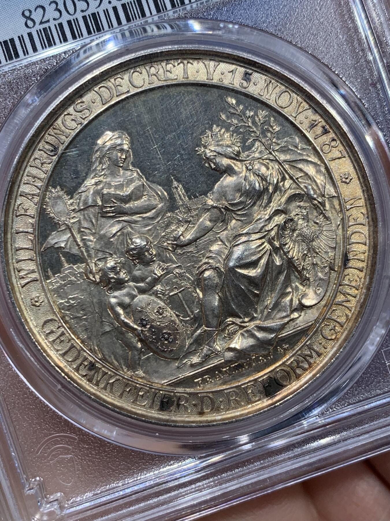 《竞宝斋》第360场 周日，周一  2场连拍 （全场包邮） PCGS SP64 德国 1887年 法兰克福-纪念法兰西与德意志宗教改革100周年大银章 唯一冠军分 极其稀少 背面鹰徽堪称登峰造极的美学典范 最新裸章成交价5400元