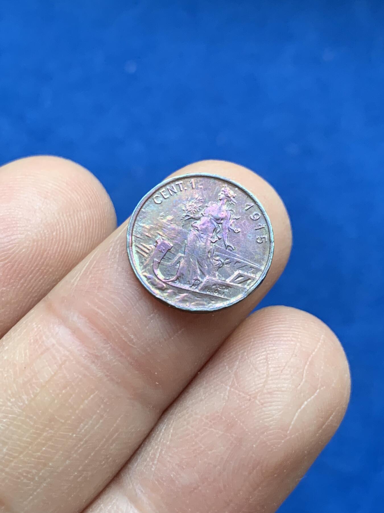 《竞宝斋》第360场 周日，周一  2场连拍 （全场包邮） 紫罗兰美包浆意大利1915年女神1C！未流状态，细节见图