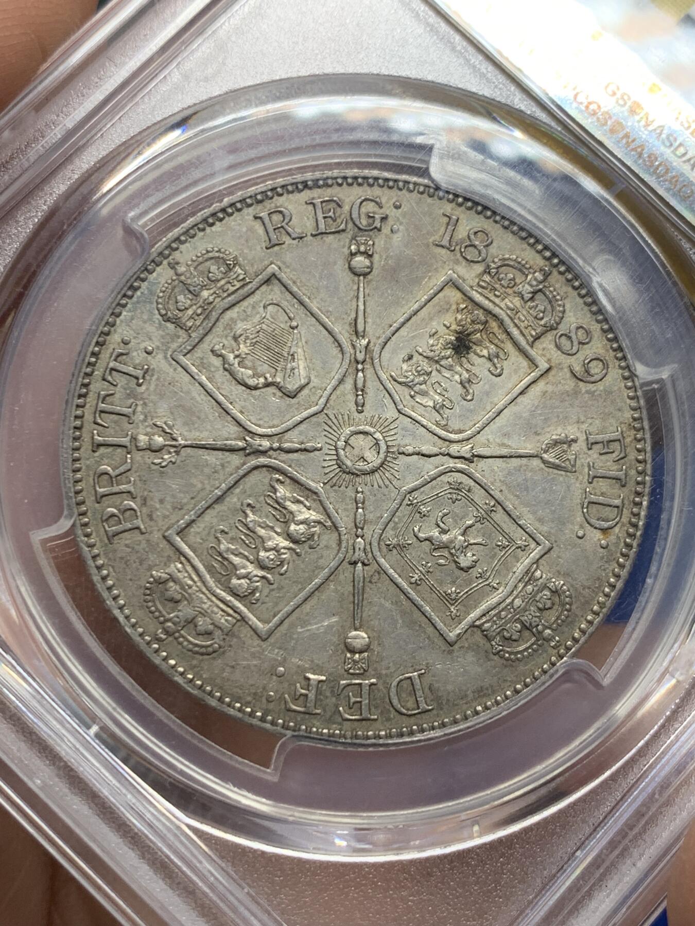 《竞宝斋》第360场 周日，周一  2场连拍 （全场包邮） PCGS AU53 英国1889年维多利亚女王高冠双弗洛林4先令大银币，少见年份版本，多见1887年，PL底版，双面淡灰彩包浆。