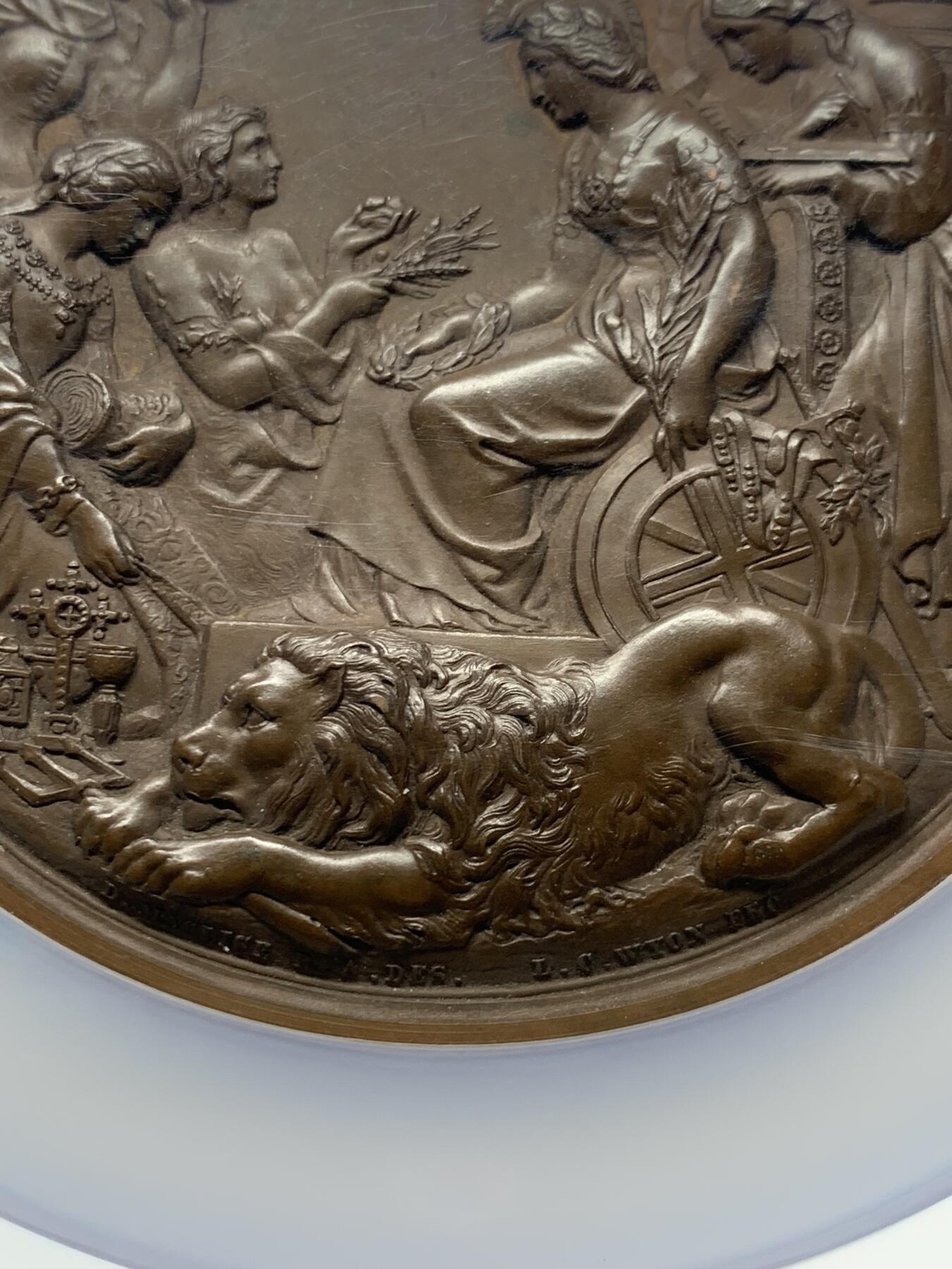 《竞宝斋》第360场 周日，周一  2场连拍 （全场包邮） NGC MS63BN 英国1862年伦敦国际博览会大铜章 76mm 大盒加厚盒 L. C. WYON作品