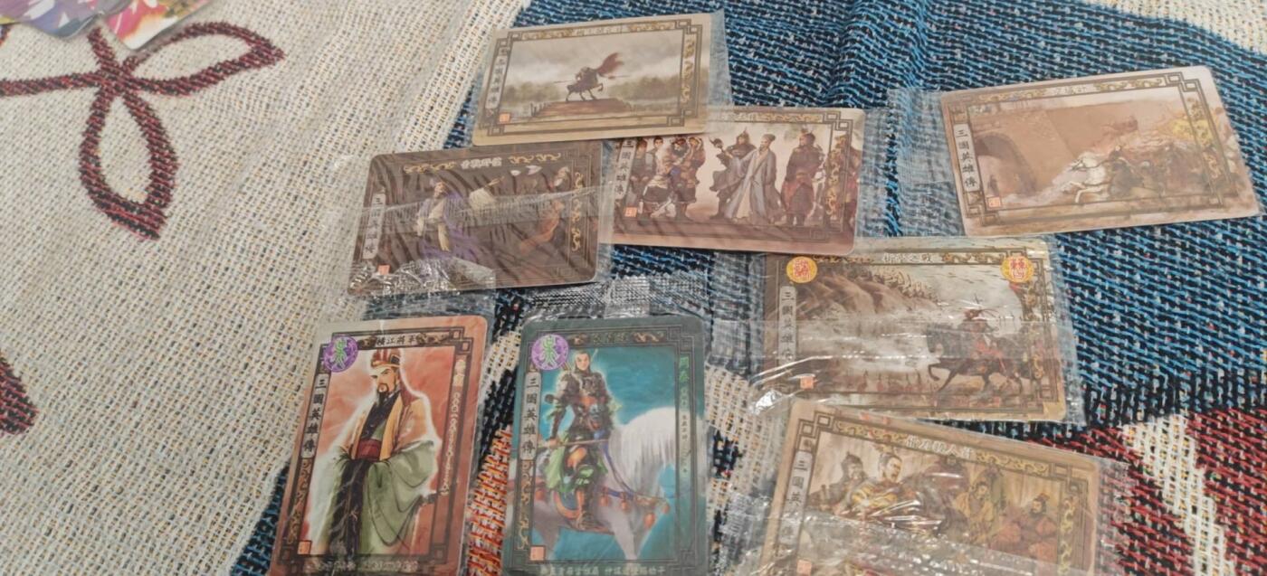 秋原瞳的小店第10期（春雨，万物，风声，微笑……） 魔法士原袋方便面一组