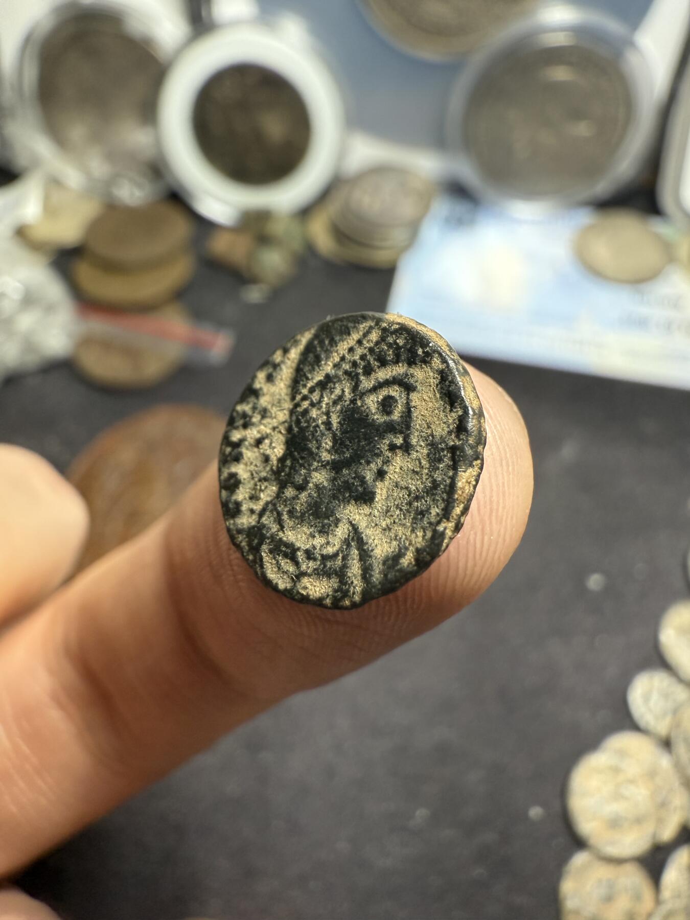 南宋泉阁俄币 外币 国币 专场第七期 古罗马 公元337-340年 君士坦丁二世小铜币 士兵守护军旗 通货好品