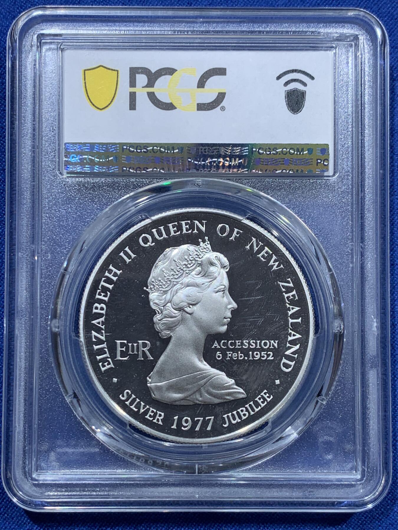 《竞宝斋》第361场 周日，周一  2场连拍 （全场包邮） PCGS PR68DCAM 新西兰1977年怀唐伊日1元银币