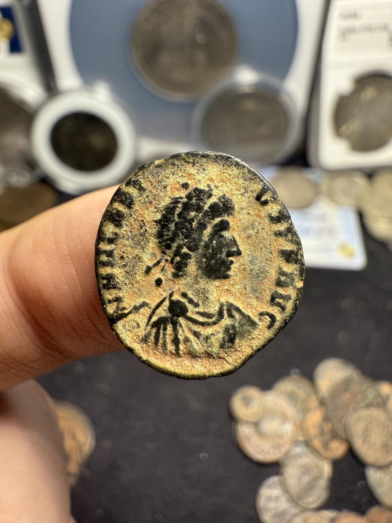 南宋泉阁俄币 外币 国币 专场第七期 古罗马 公元383-408年 东罗马皇帝 阿卡狄乌斯小铜币 背逆 个头偏大 打制清晰 品相好