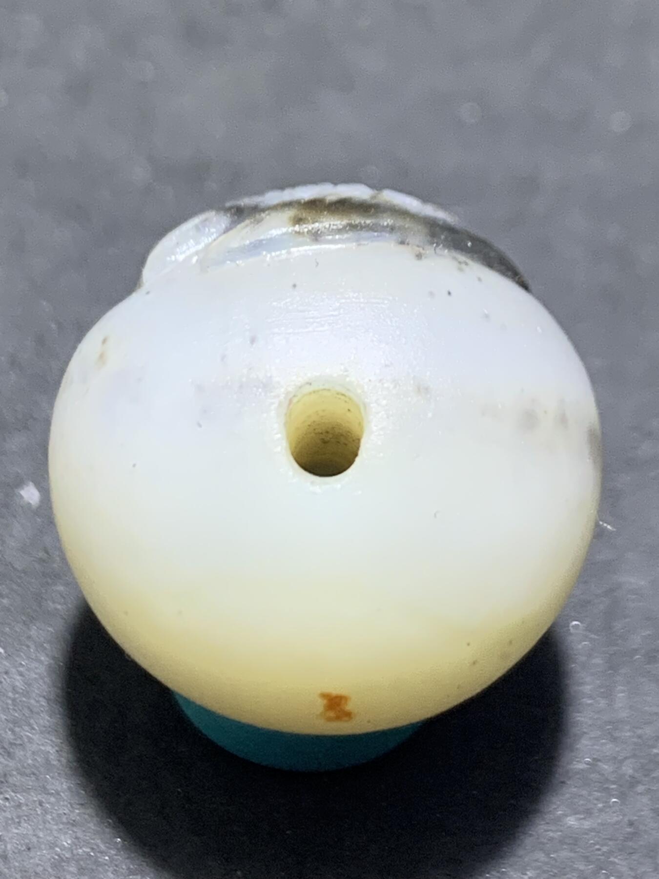 精美高玉化亚光水墨纹海洋玉髓手工俏色巧雕神仙鱼2.0圆珠一个