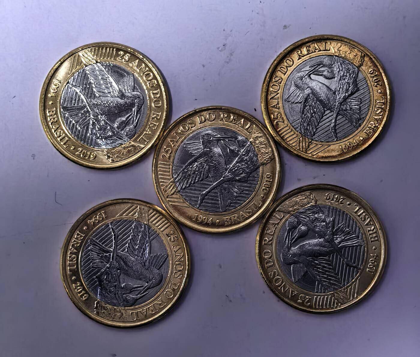 北京马甸外国币专卖第135期，外国币专场，陆续上拍，欢迎关注 巴西蜂鸟纪念币5枚