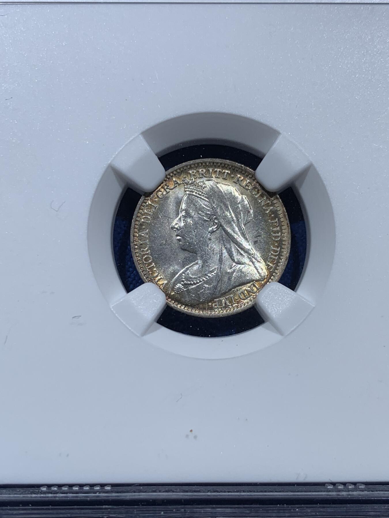 《竞宝斋》第361场 周日，周一  2场连拍 （全场包邮） NGC MS63 英国1901年老维3便士银币 单面深彩包浆