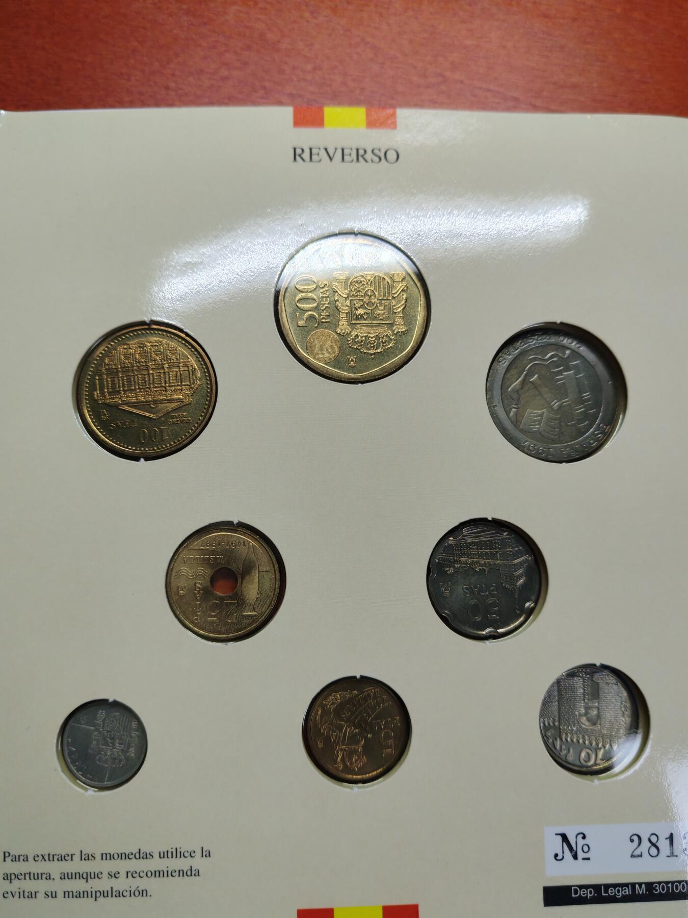 长老汇蛇年精选第七场拍卖 1997西班牙8枚套币卡装，克书30美金