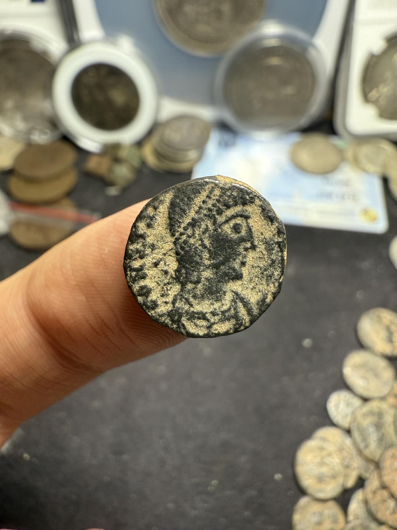 南宋泉阁俄币 外币 国币 专场第七期 古罗马 公元337-340年 君士坦丁二世小铜币 士兵守护军旗 通货好品