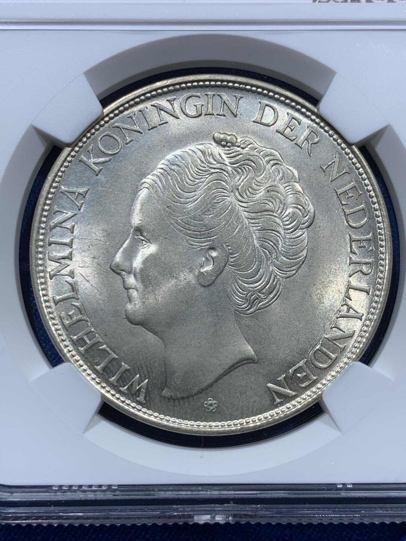 《竞宝斋》第361场 周日，周一  2场连拍 （全场包邮） NGC MS65 荷属库拉索1944年威廉明娜2.5盾大银币，这个品种少见高分，状态一流。