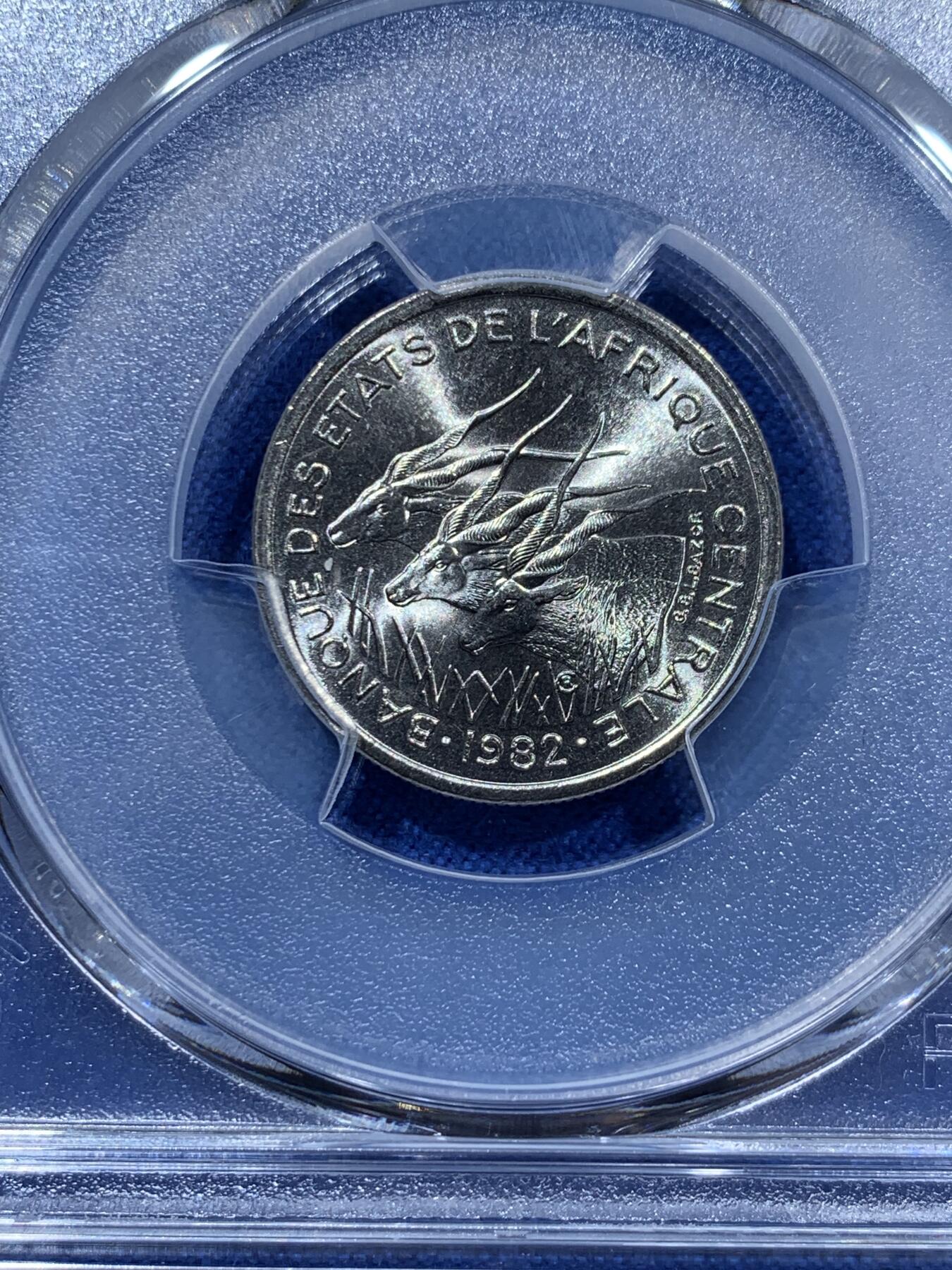 《竞宝斋》第361场 周日，周一  2场连拍 （全场包邮） PCGS MS68 季军分 超高分 1982A中非50法郎 爆光品相 68这个分数确实很少见 中非一直是比较热门的品种